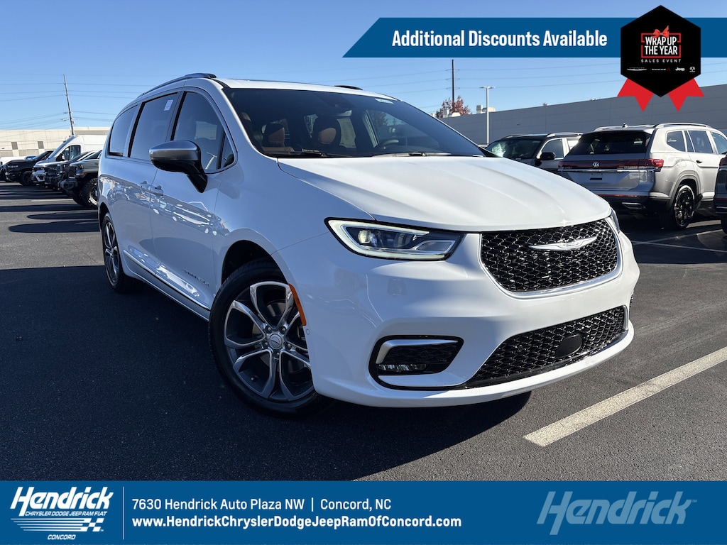 New 2026 Chrysler Pacifica Pinnacle Passenger Van