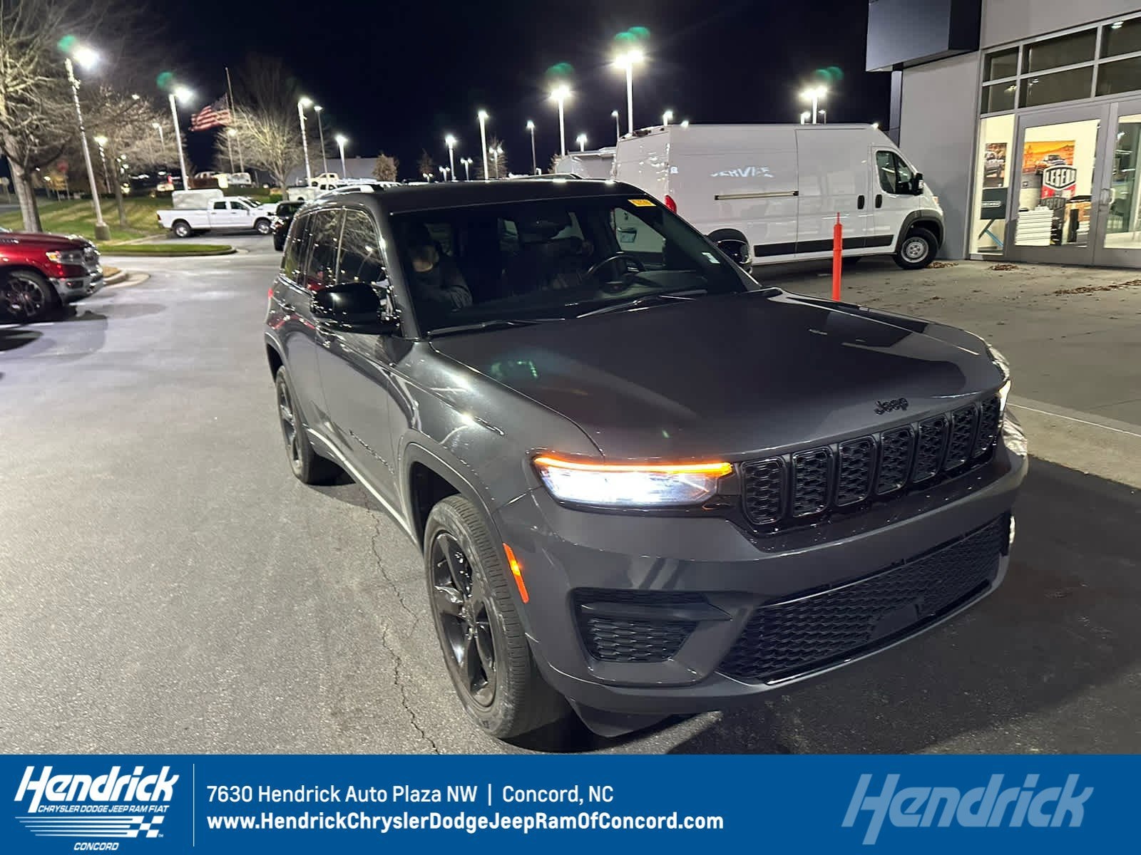 2022 Jeep Grand Cherokee Altitude's photo