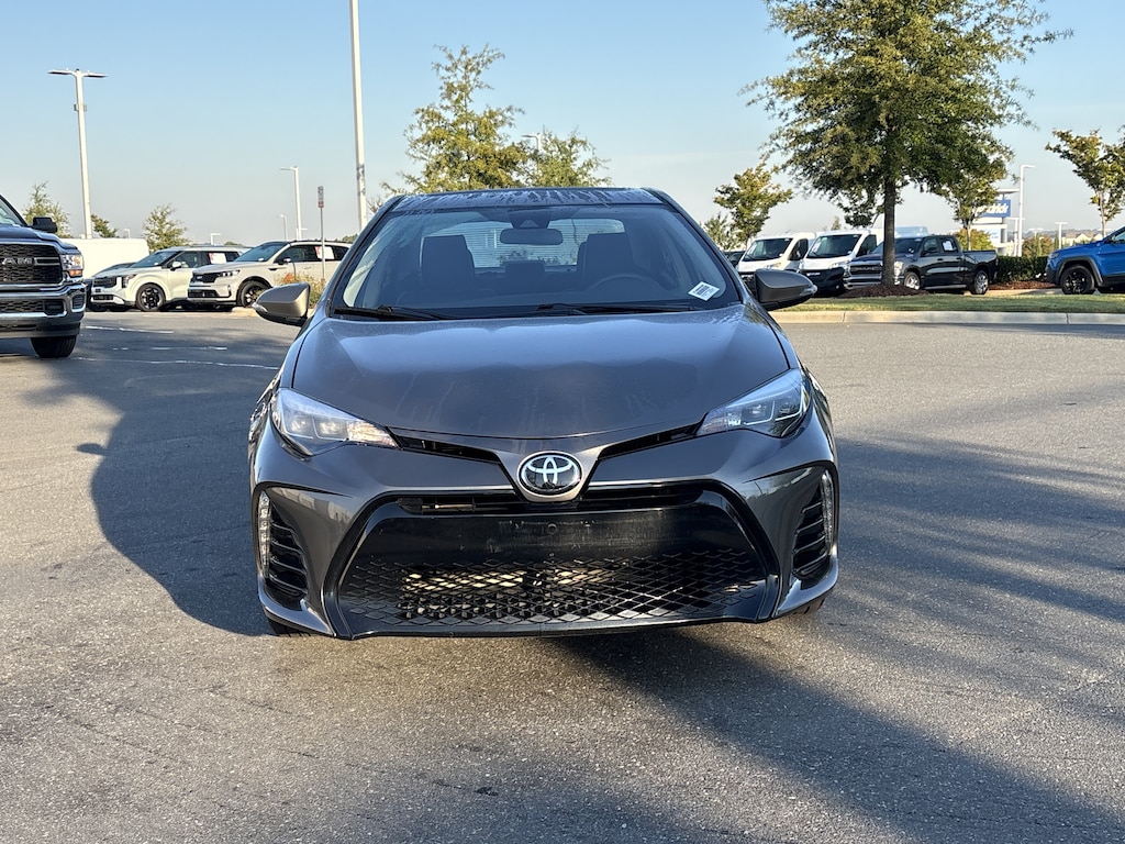 Used 2018 Toyota Corolla SE Sedan