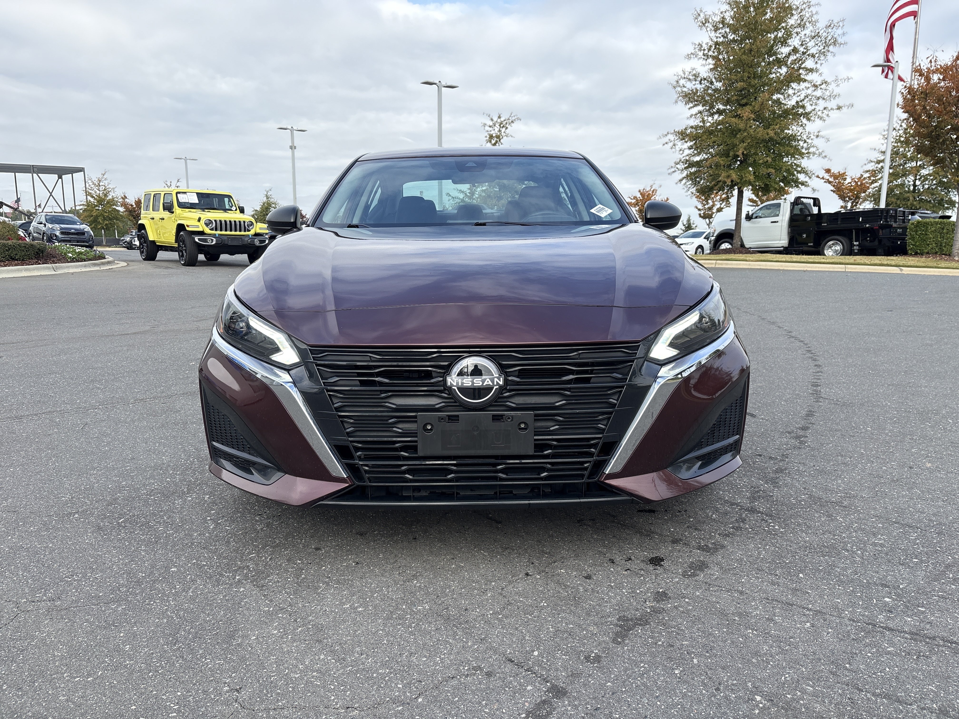 Used 2025 Nissan Altima SV Sedan