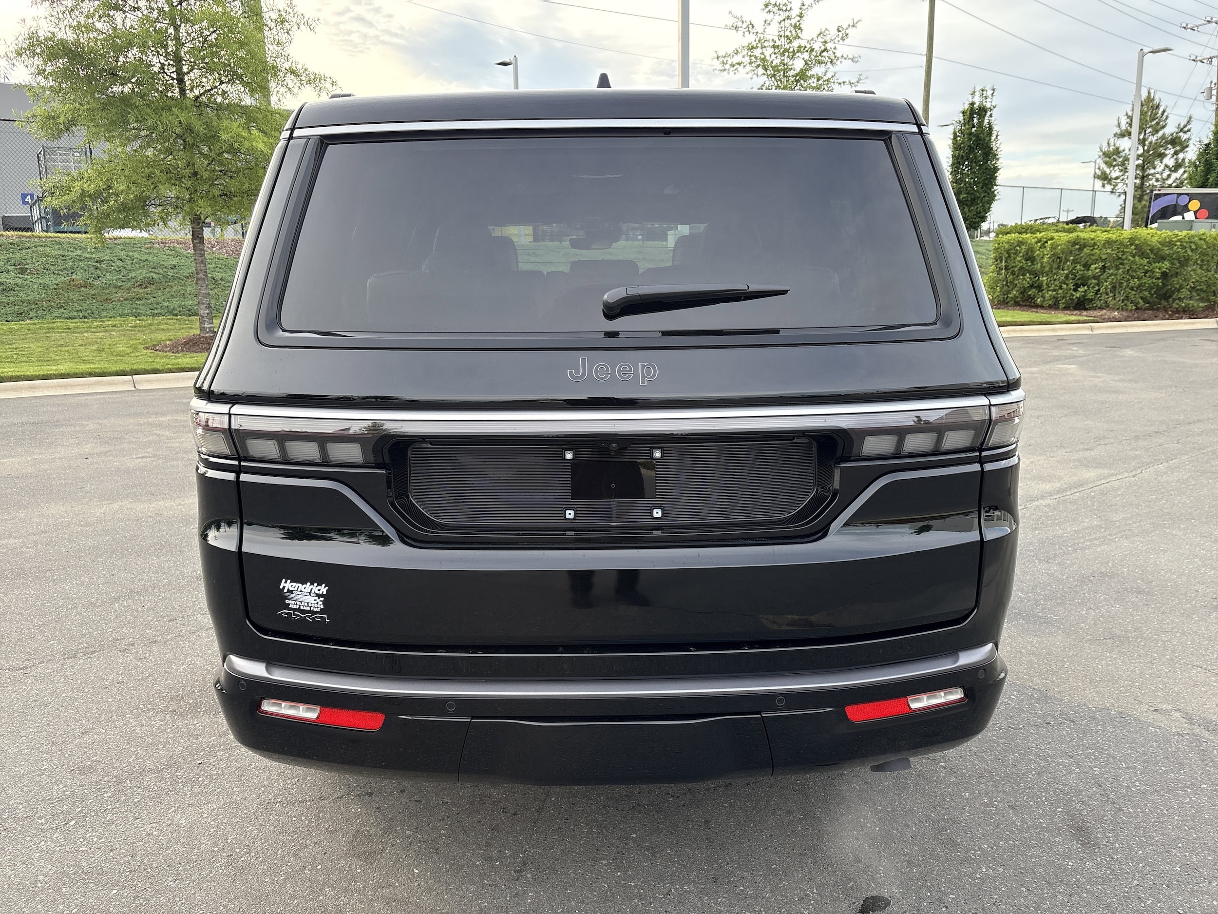 2026 Jeep Grand Wagoneer photo 3