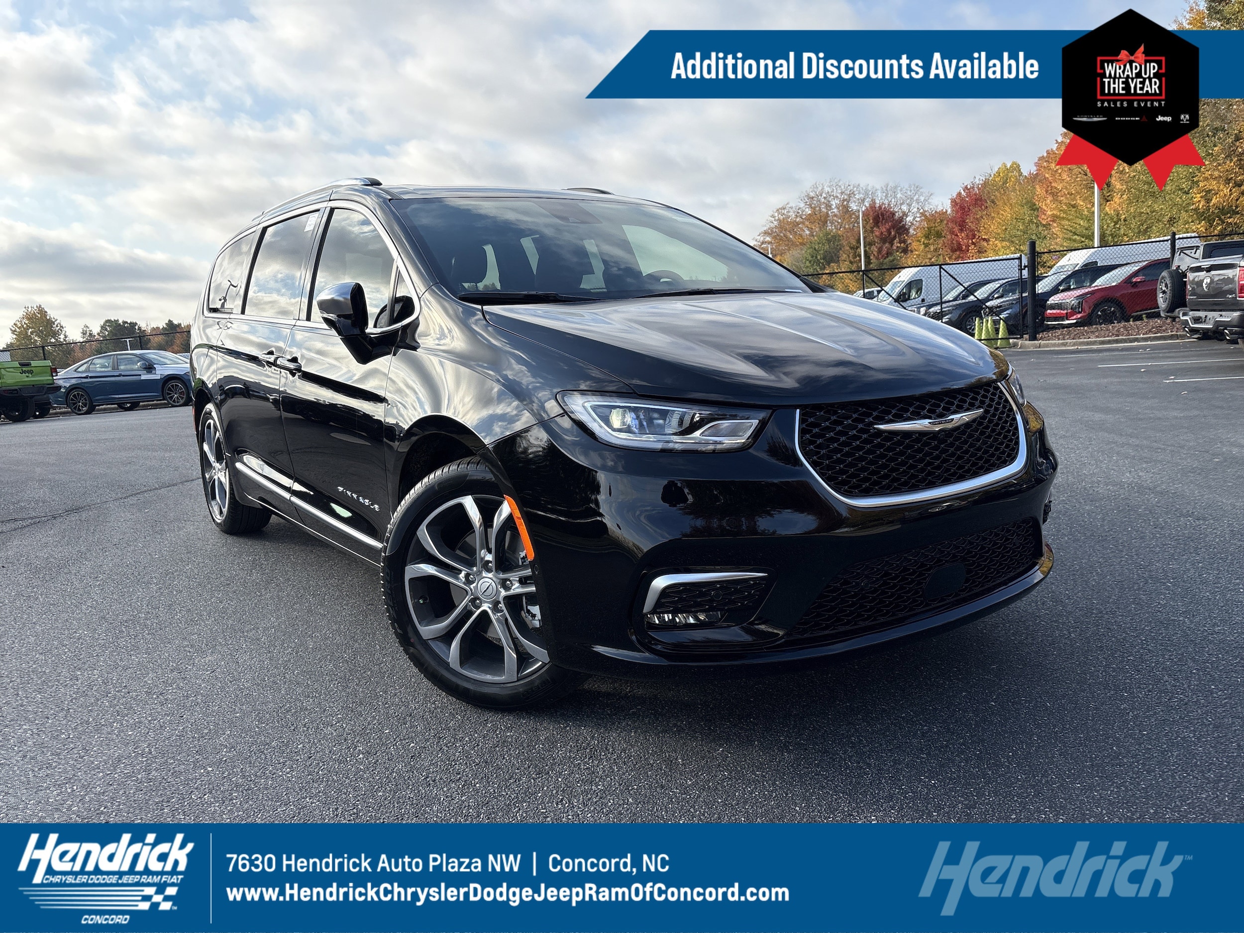 2026 Chrysler Pacifica Pinnacle's photo