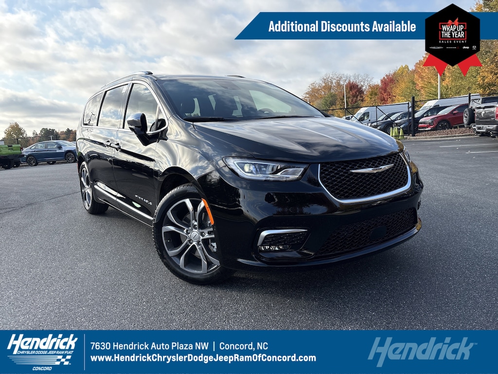 New 2026 Chrysler Pacifica Pinnacle Passenger Van