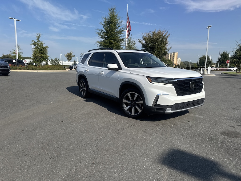 Used 2023 Honda Pilot Elite SUV