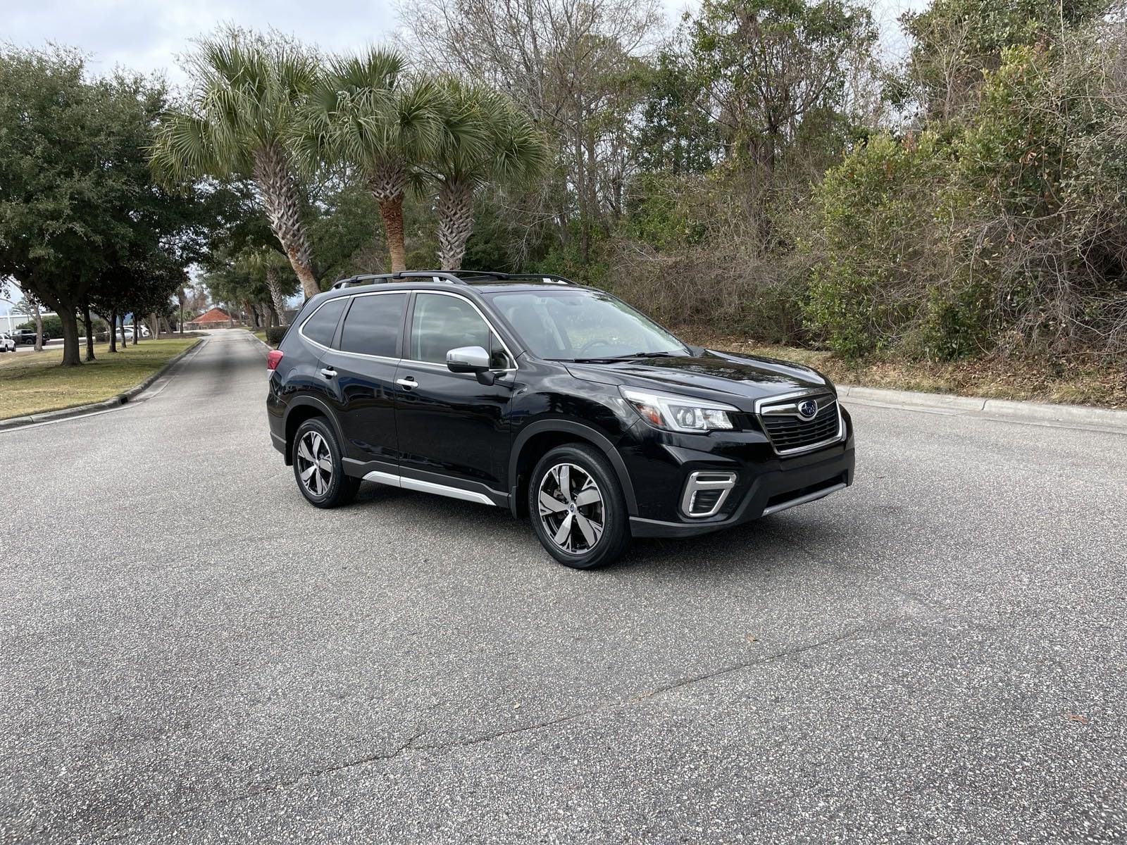 Used 2019 Subaru Forester Touring with VIN JF2SKAWC3KH508463 for sale in Merriam, KS