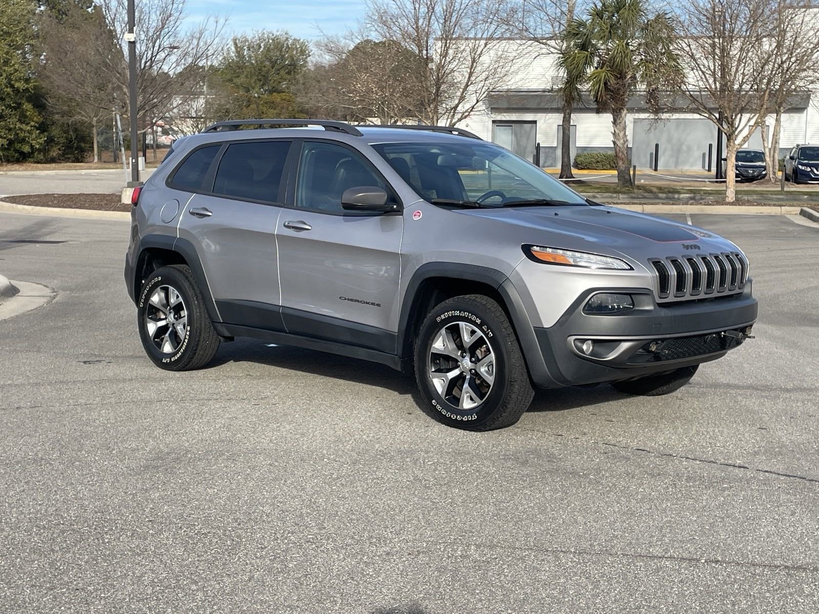 Used 2018 Jeep Cherokee Trailhawk with VIN 1C4PJMBX7JD619878 for sale in Kansas City