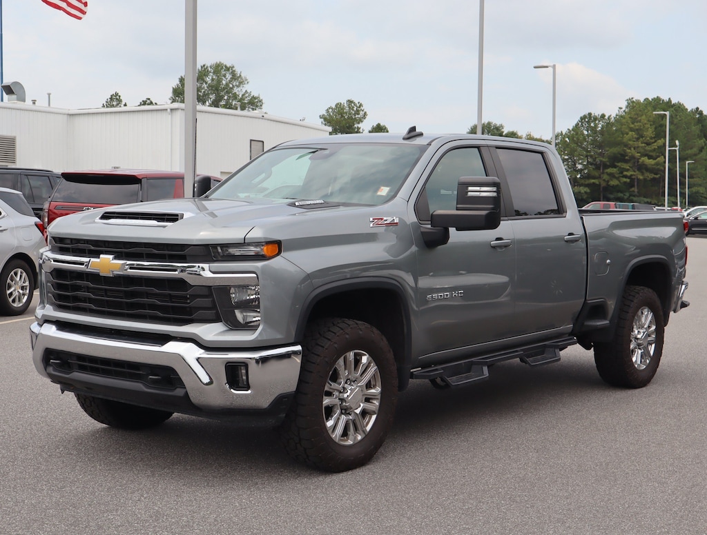 Used 2024 Chevrolet Silverado 2500HD LT Pickup
