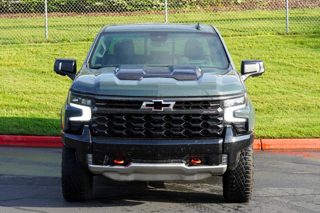 Used 2025 Chevrolet Silverado 1500 ZR2 Pickup