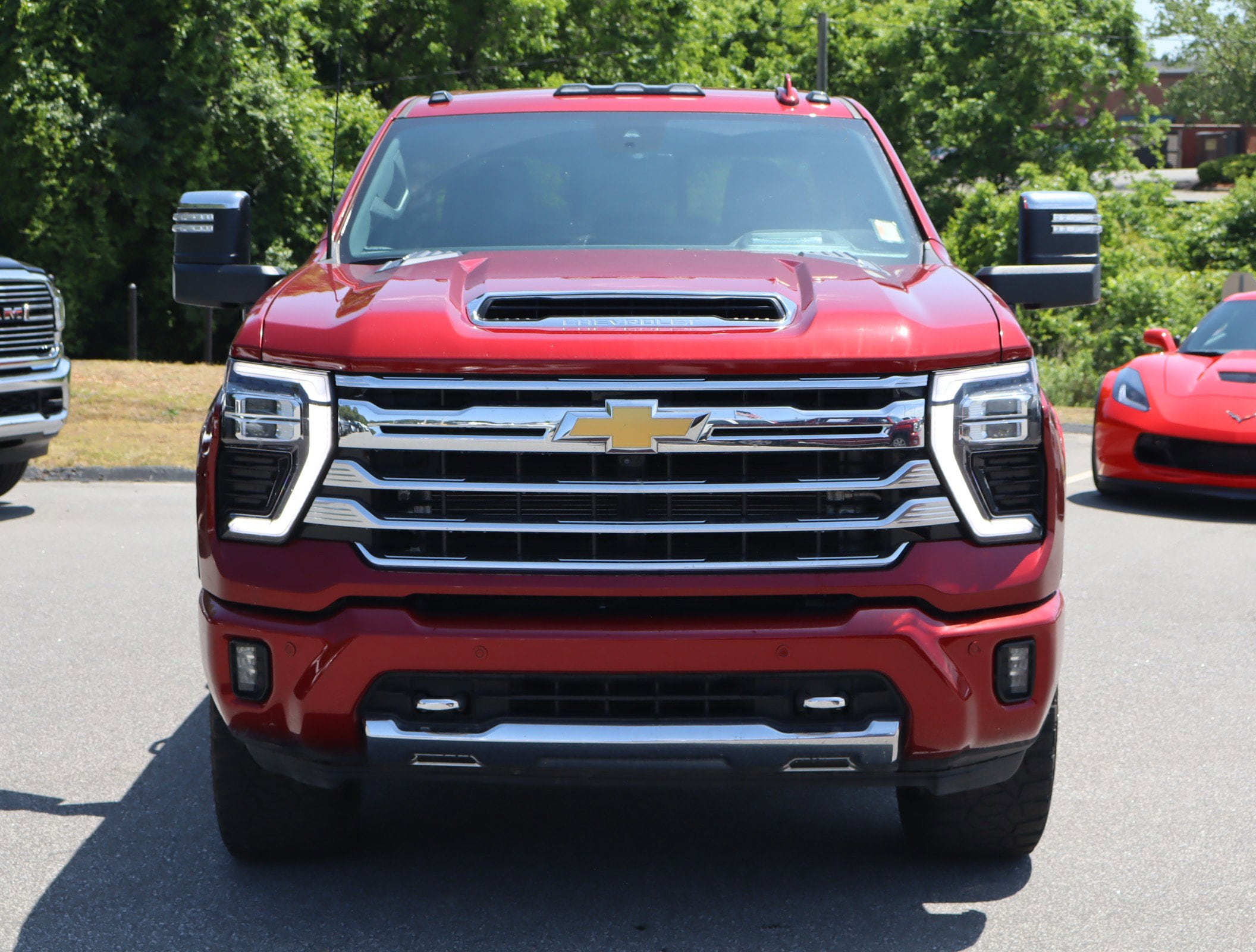 2024 Chevrolet Silverado 2500HD High Country photo 2