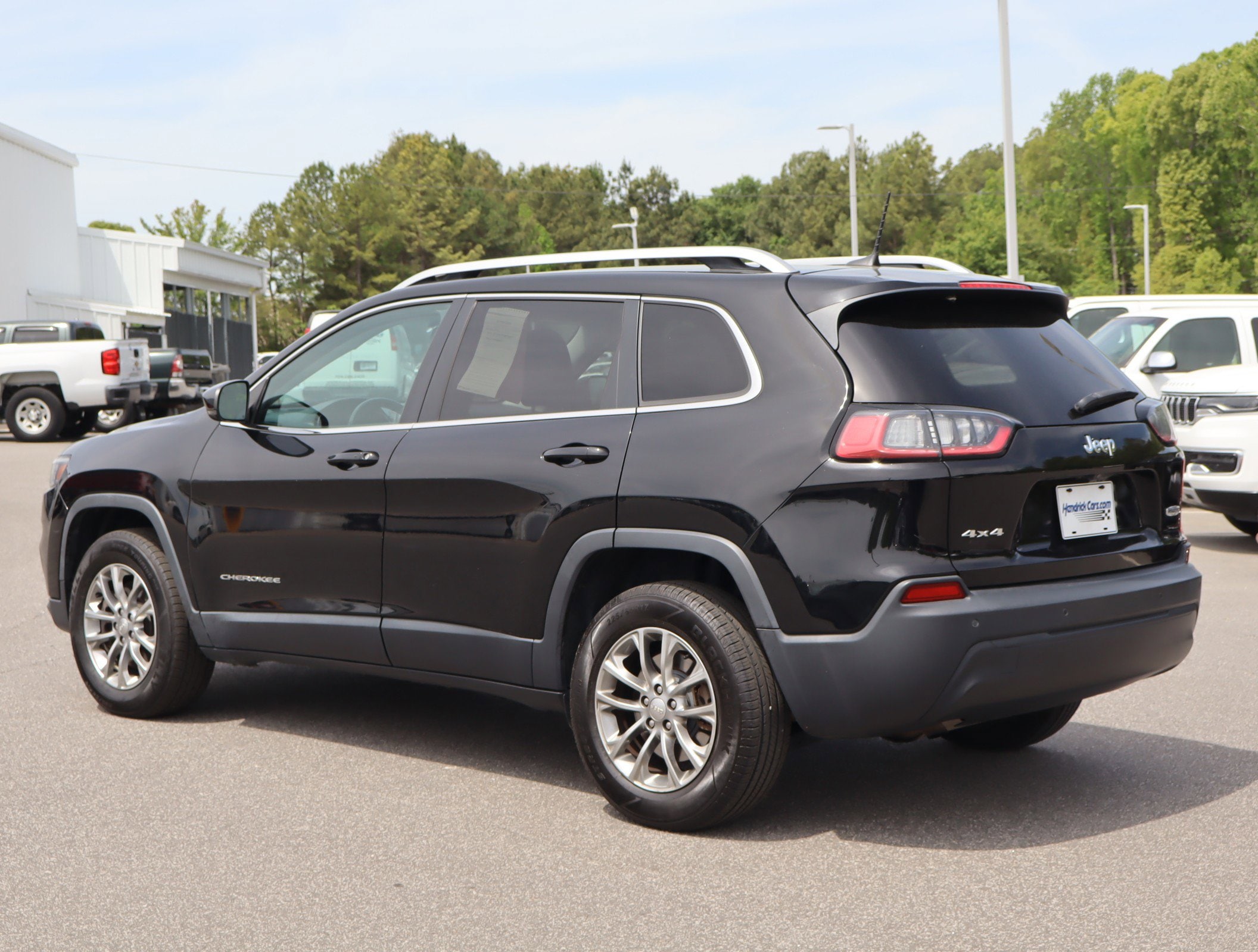 2019 Jeep Cherokee Latitude Plus photo 6
