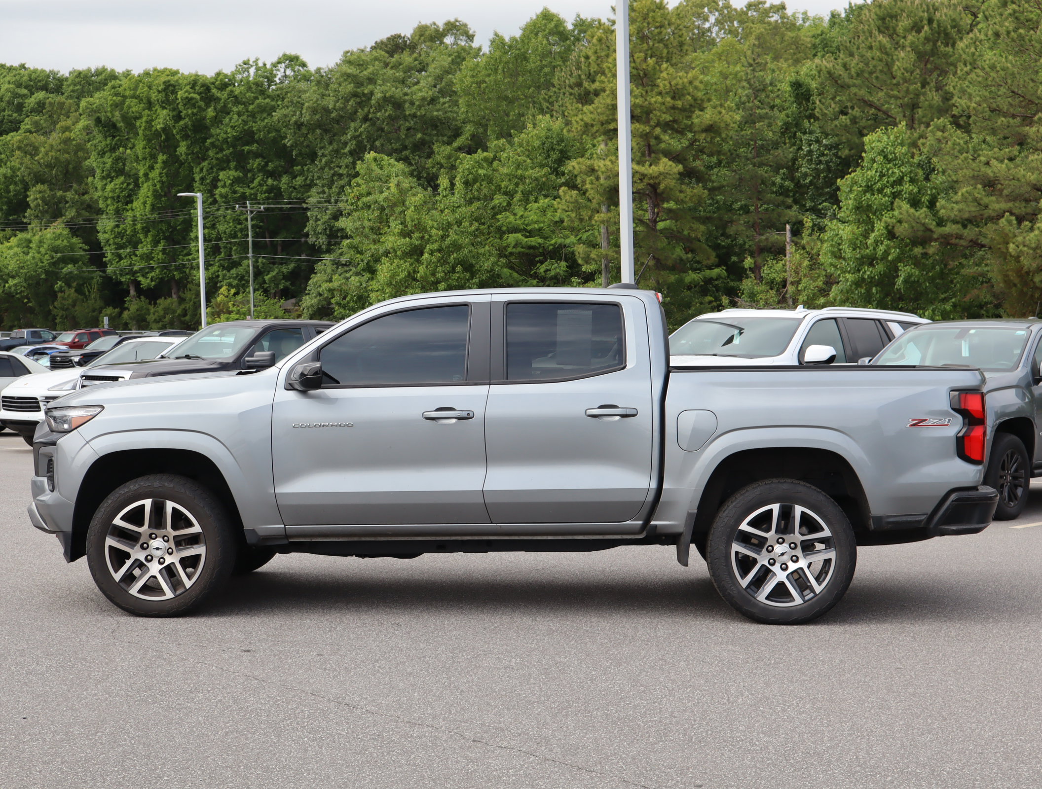 2023 Chevrolet Colorado 4WD Z71 photo 5