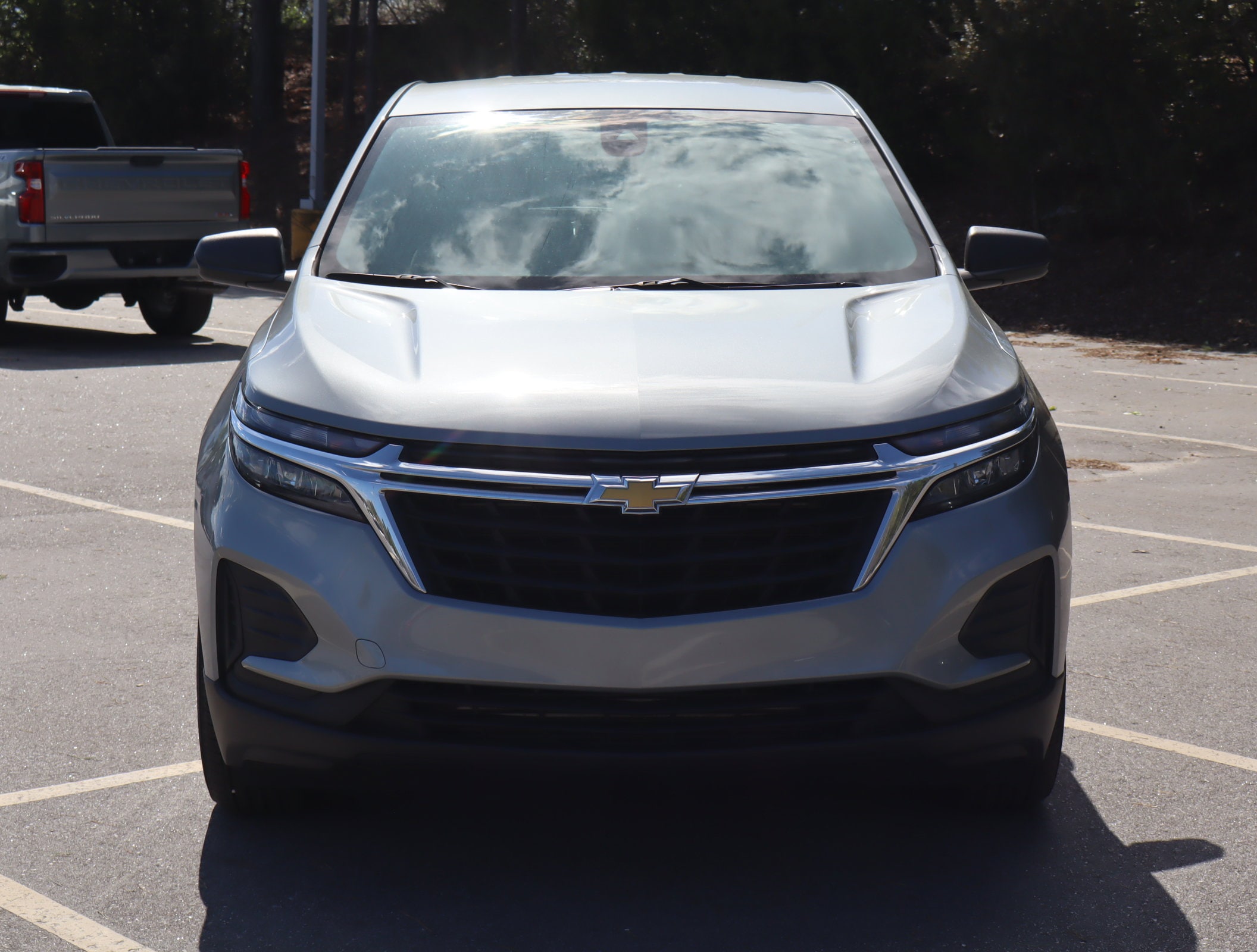 2024 Chevrolet Equinox LS photo 2