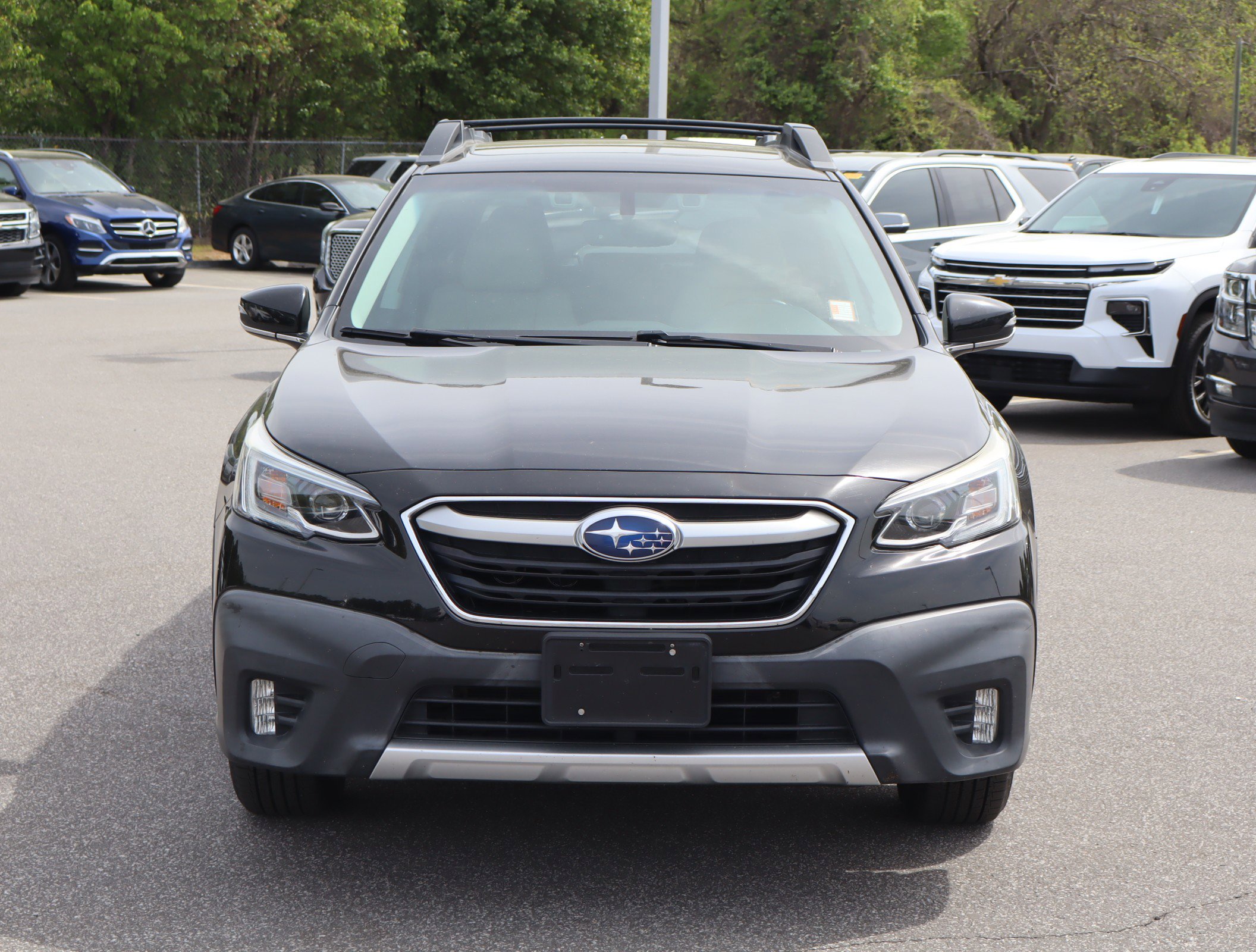 2020 Subaru Outback Limited photo 2