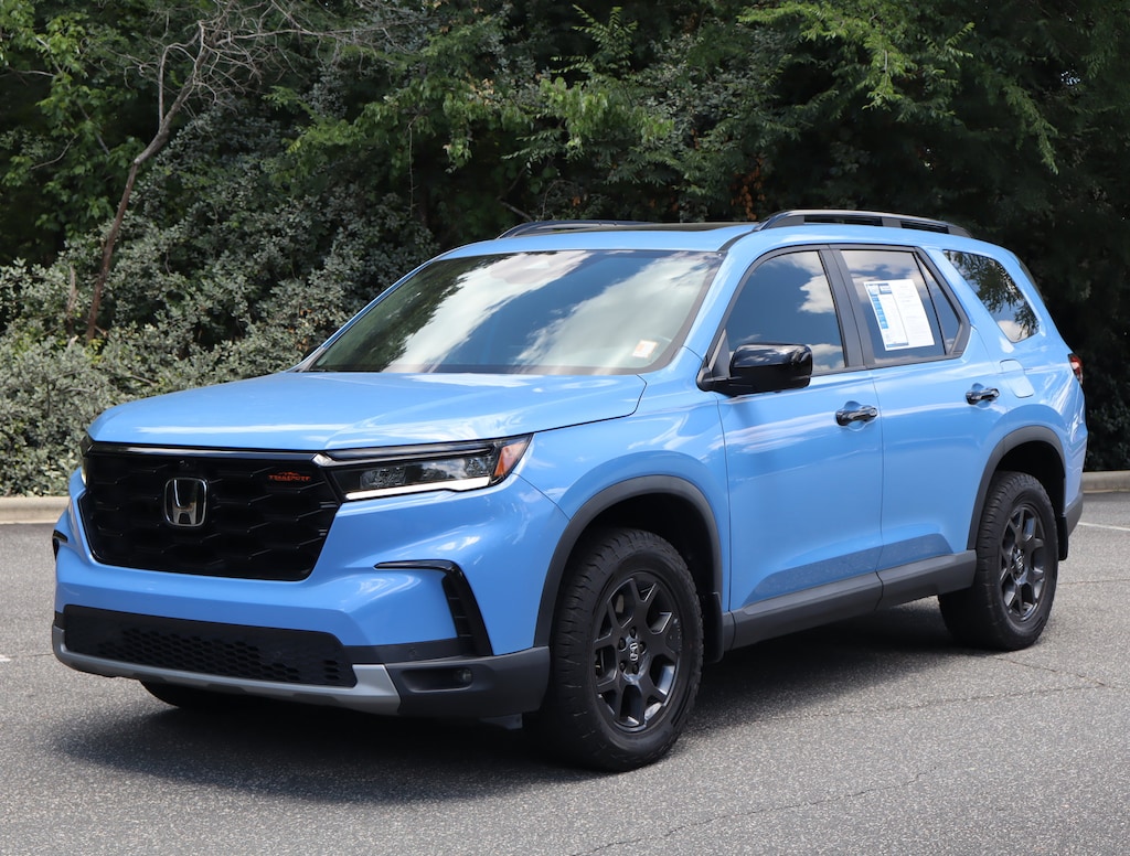 Used 2024 Honda Pilot TrailSport SUV
