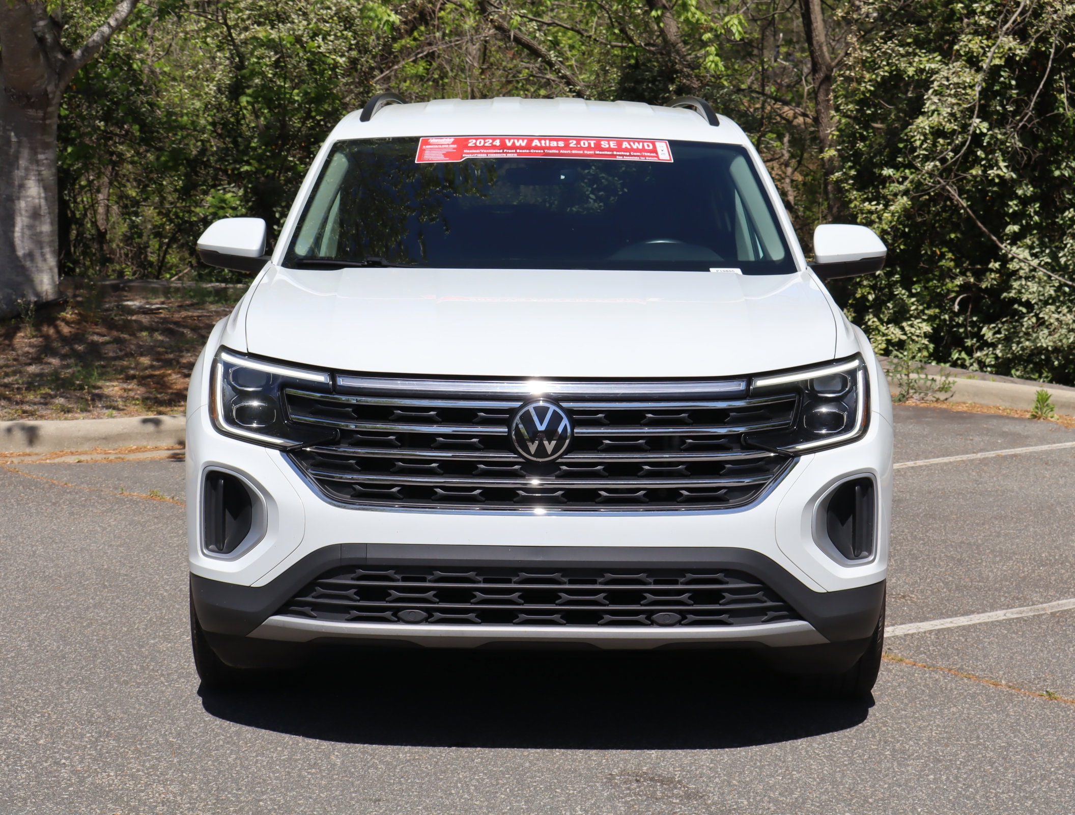 2024 Volkswagen Atlas 2.0T SE photo 2
