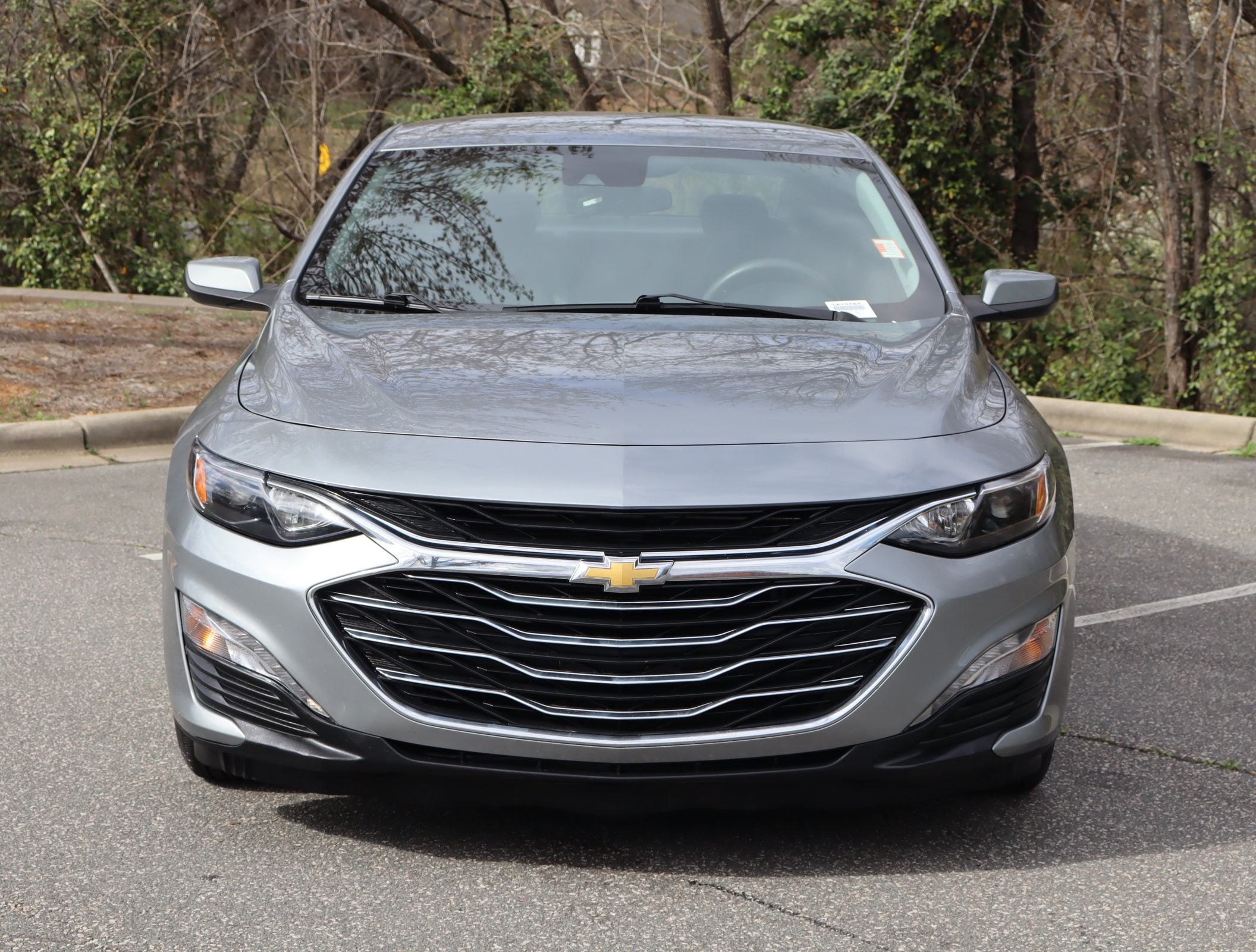 2024 Chevrolet Malibu LT photo 2