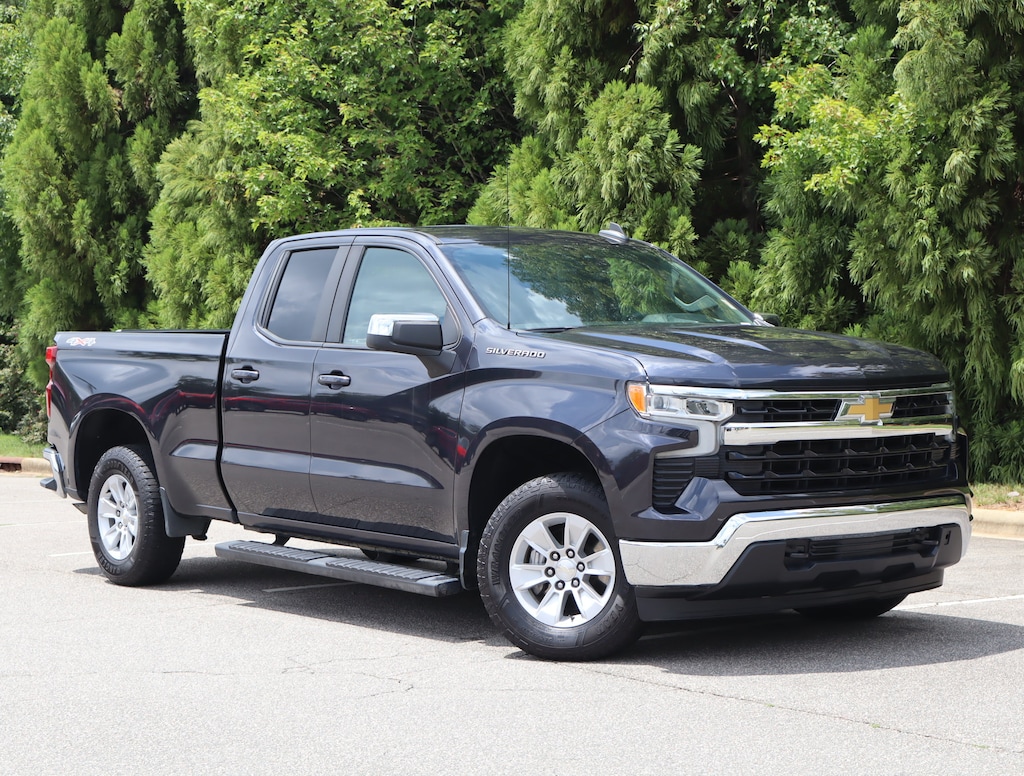 Used 2022 Chevrolet Silverado 1500 LT Pickup