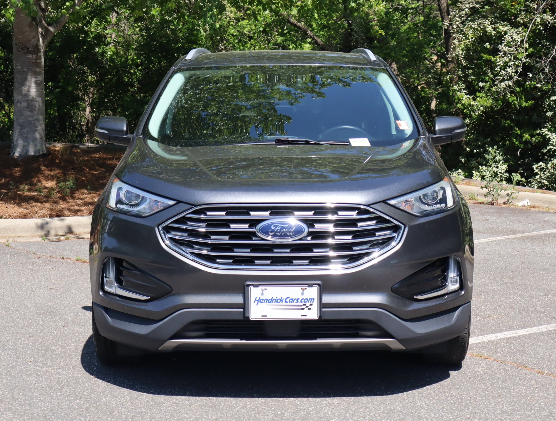 2020 Ford Edge SEL photo 2