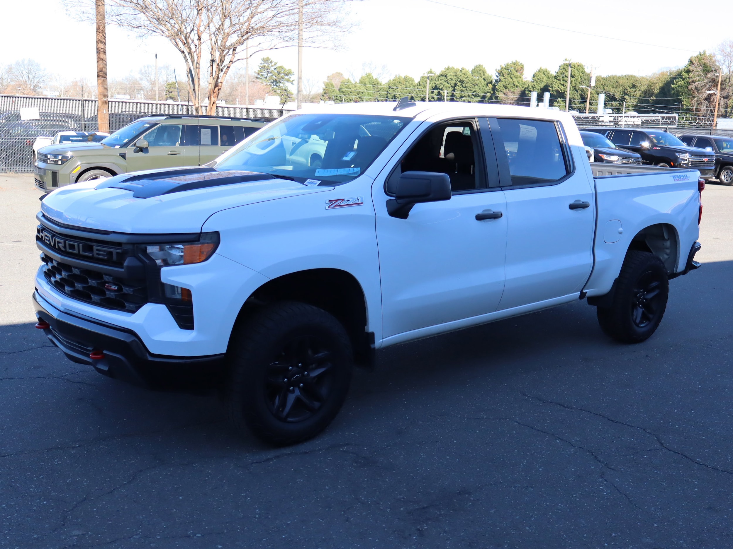 2024 Chevrolet Silverado 1500 Custom Trail Boss photo 4