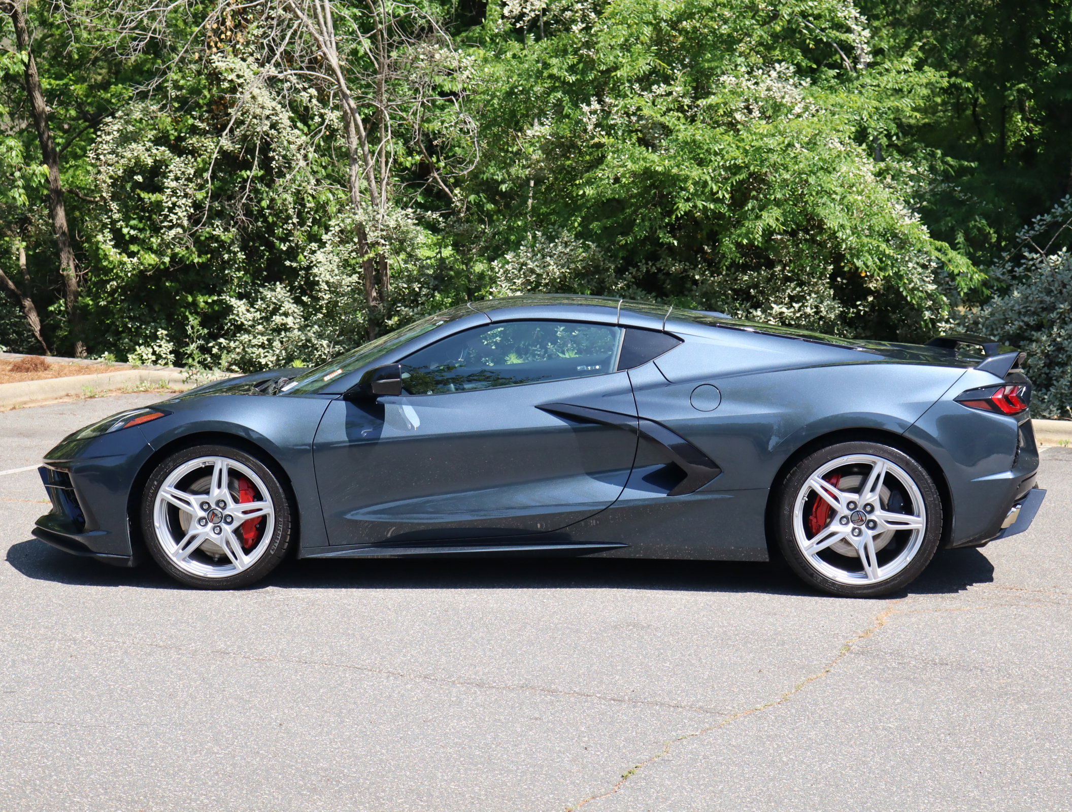 2021 Chevrolet Corvette 2LT photo 4