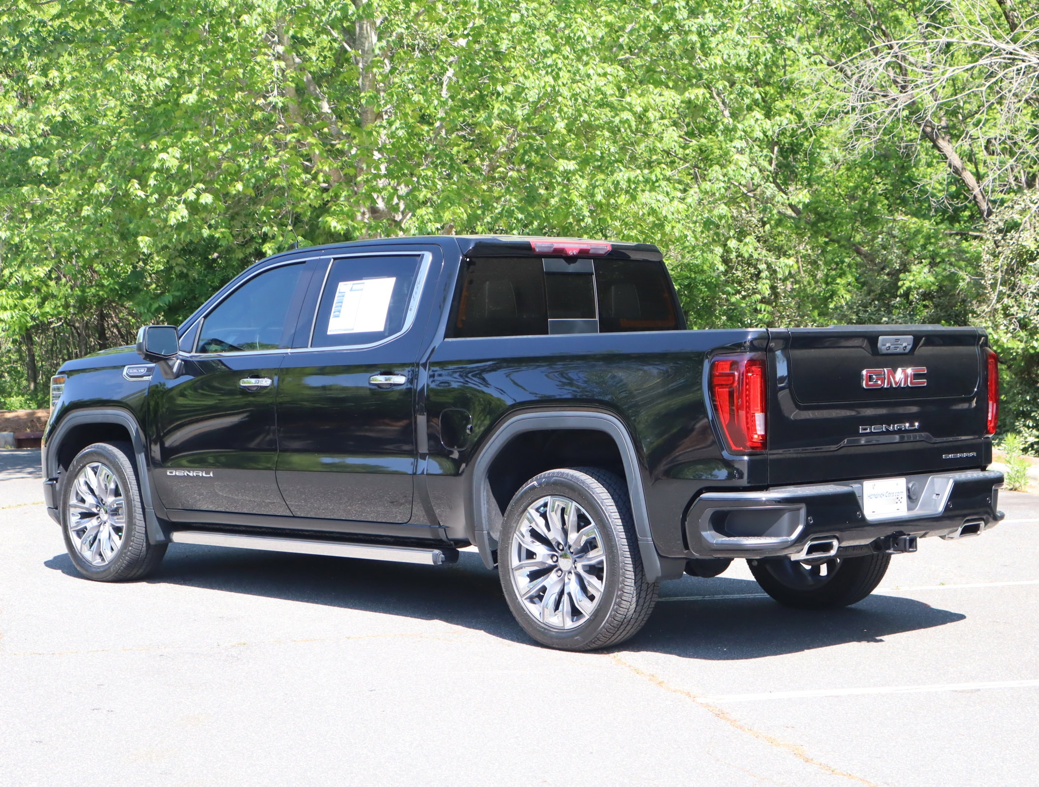 2023 GMC Sierra 1500 Denali photo 5