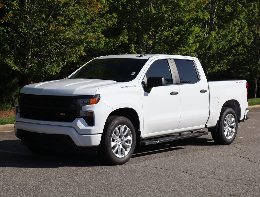 Used 2024 Chevrolet Silverado 1500 Custom Pickup