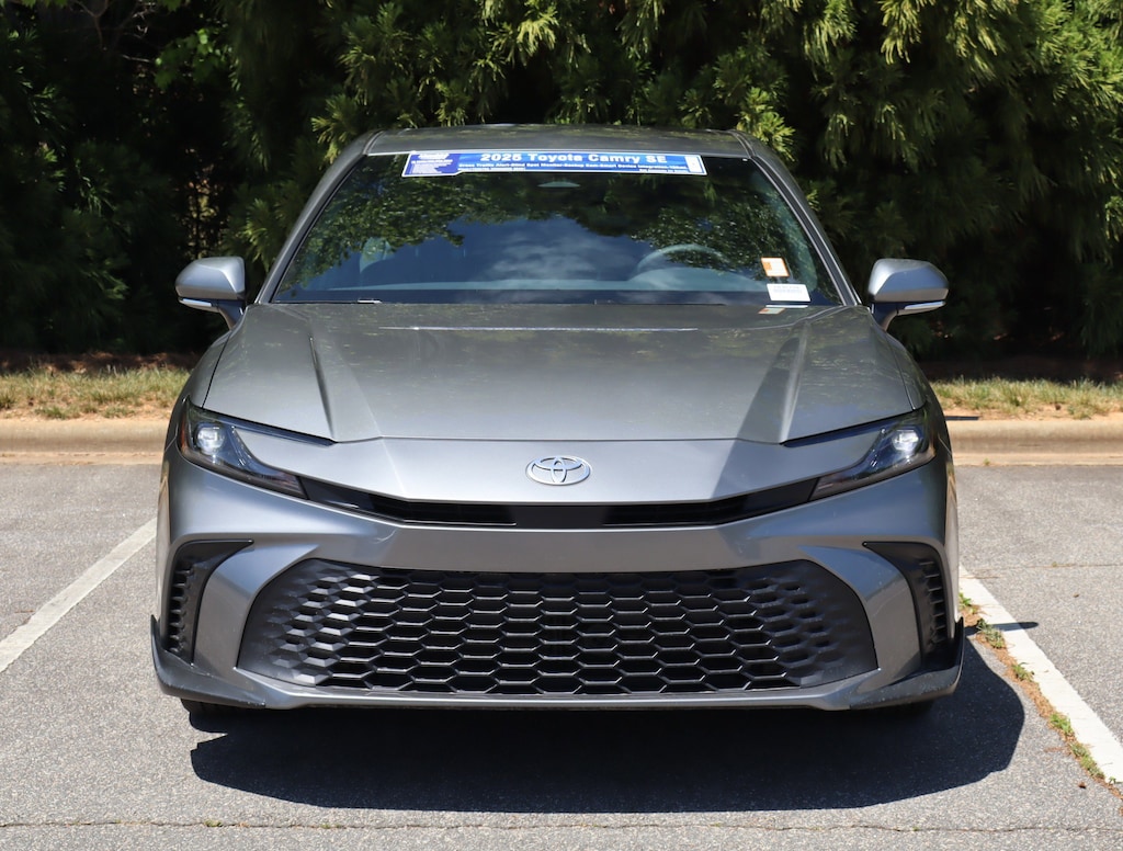 Used 2025 Toyota Camry SE Sedan