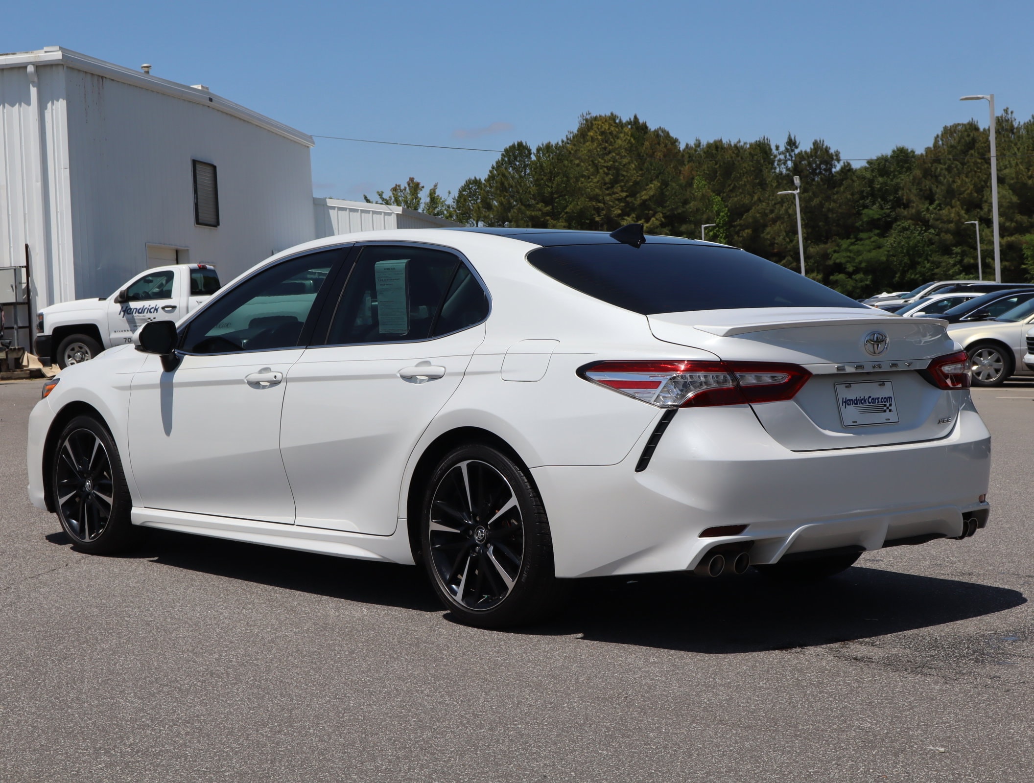 2020 Toyota Camry XSE photo 5