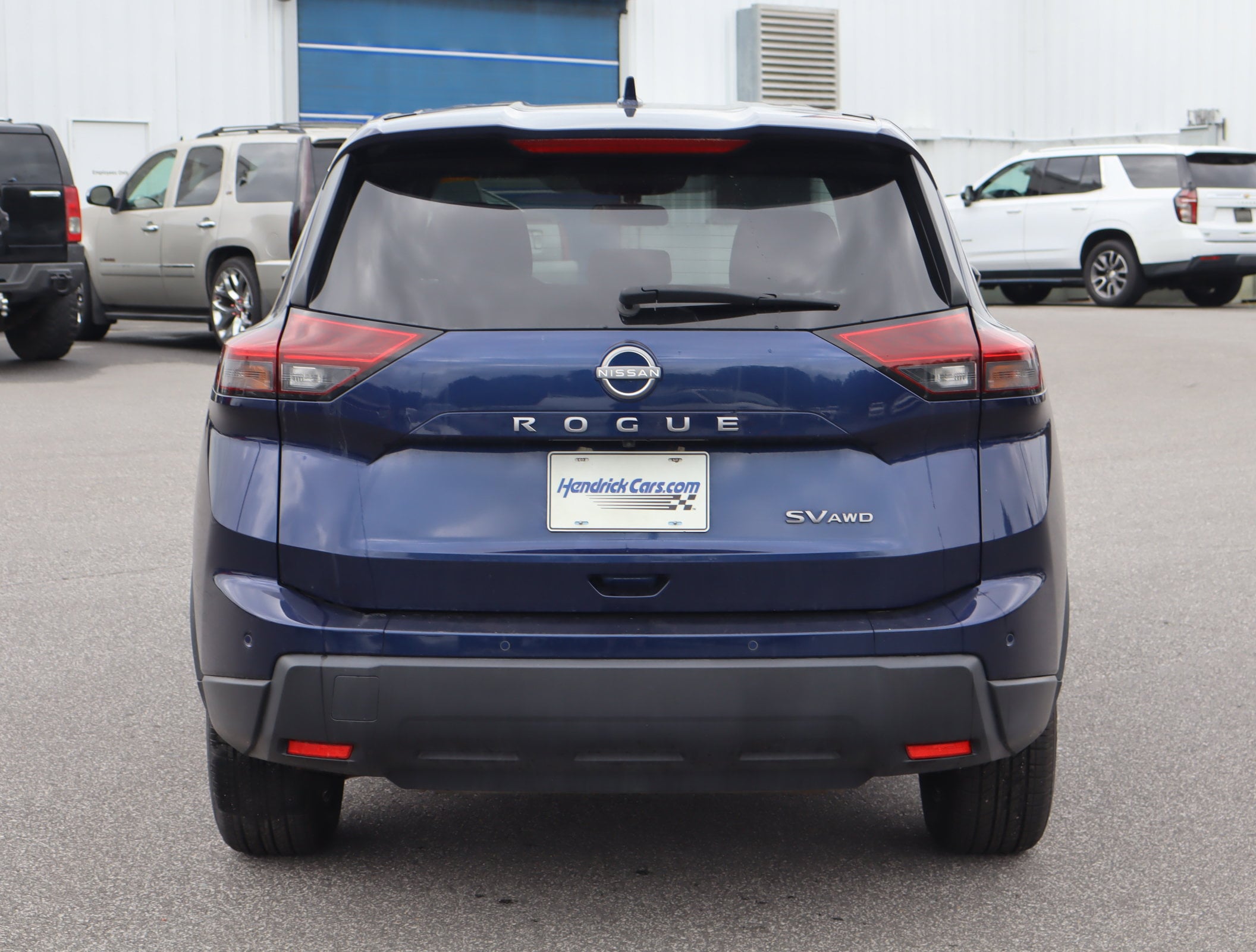 2024 Nissan Rogue SV photo 3