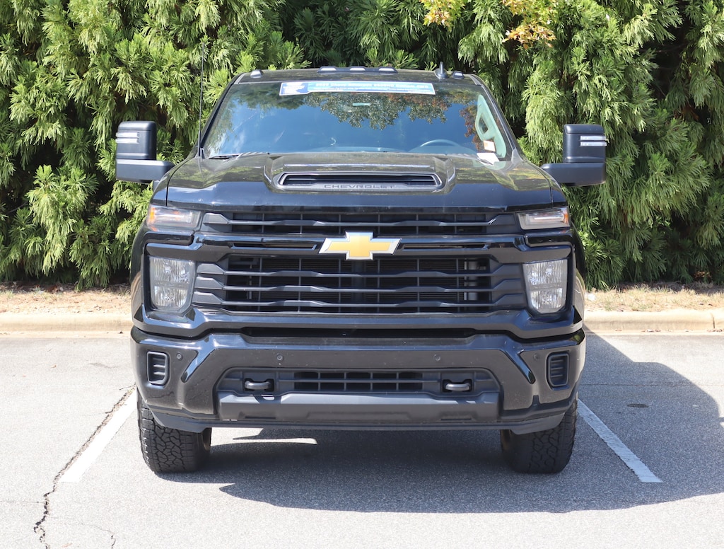 Used 2025 Chevrolet Silverado 2500HD Custom Pickup