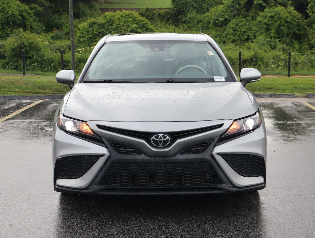 Used 2022 Toyota Camry SE Sedan