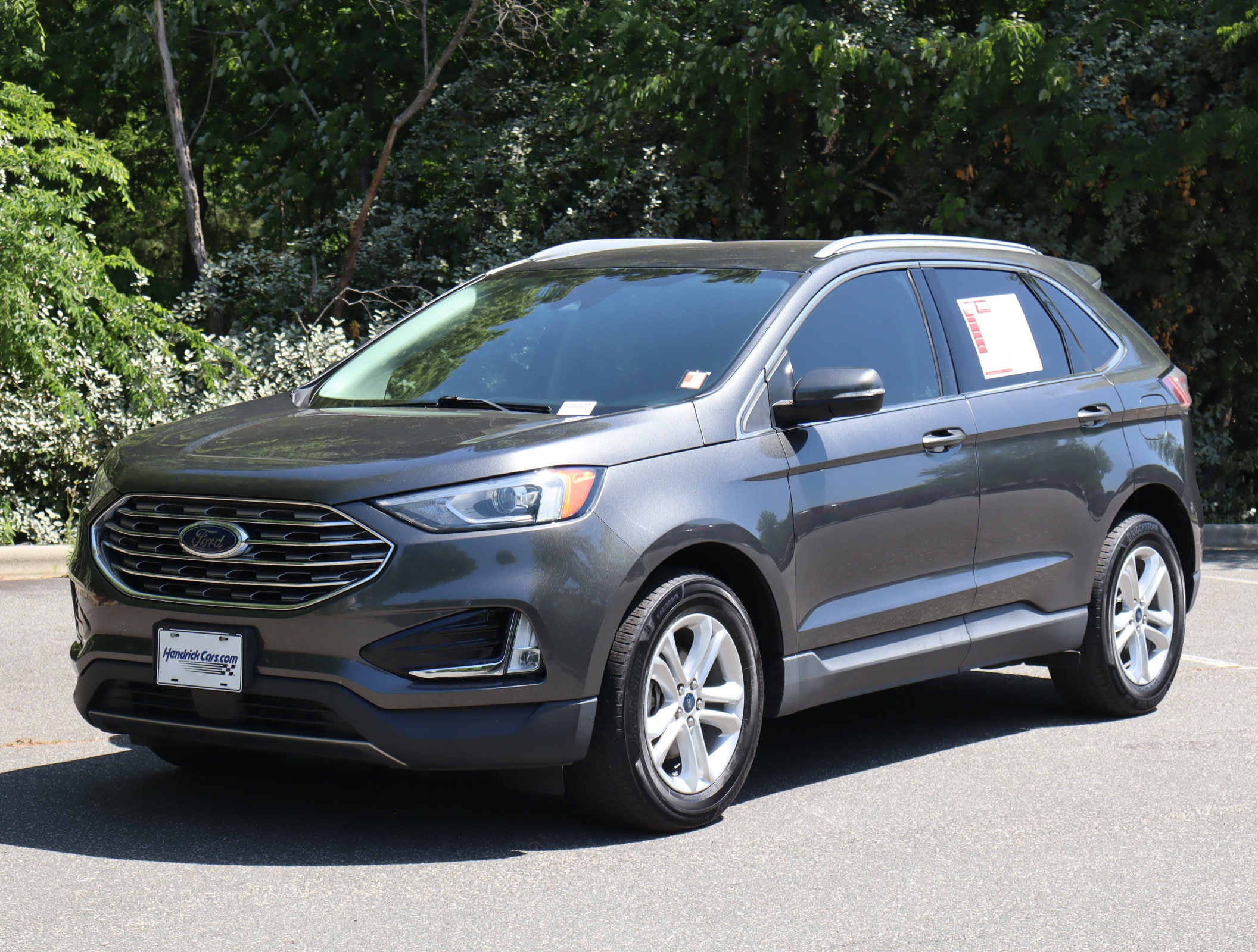 2020 Ford Edge SEL photo 4