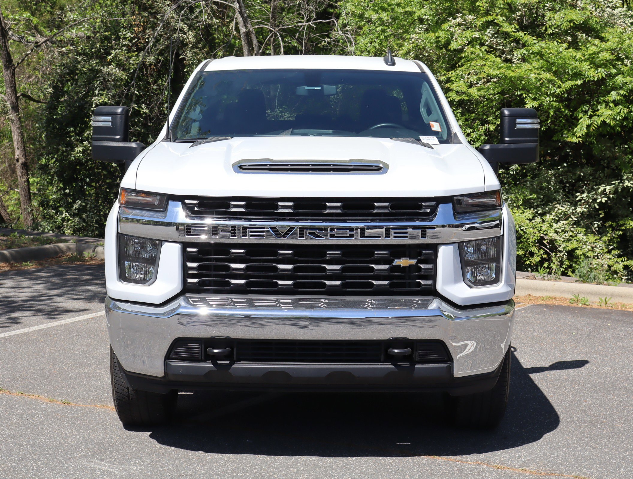 2023 Chevrolet Silverado 2500HD LT photo 2