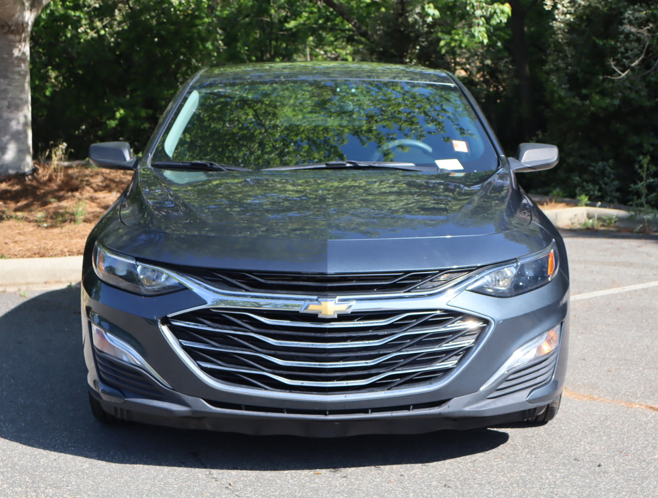 2020 Chevrolet Malibu LS photo 2