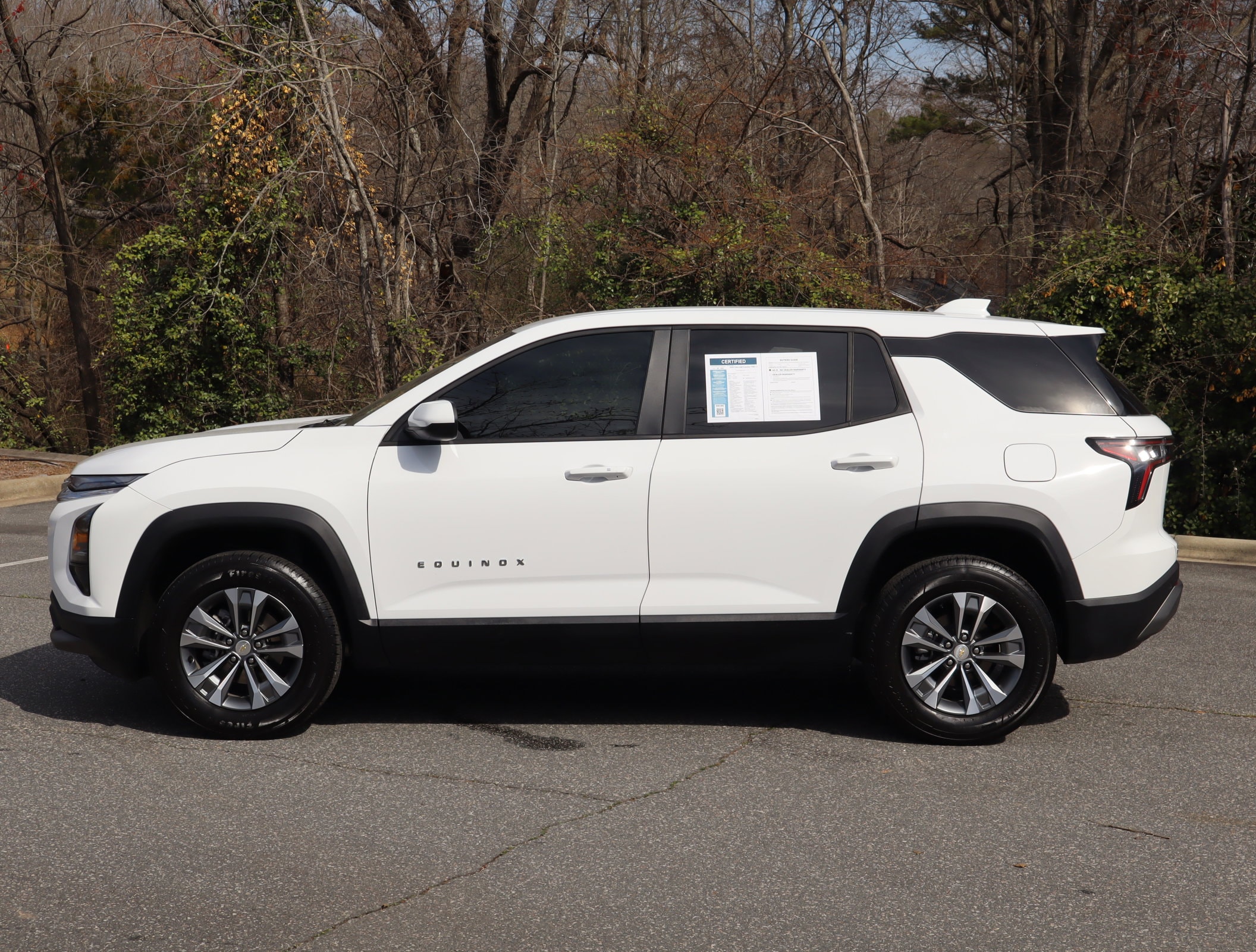 2026 Chevrolet Equinox FWD LT photo 5