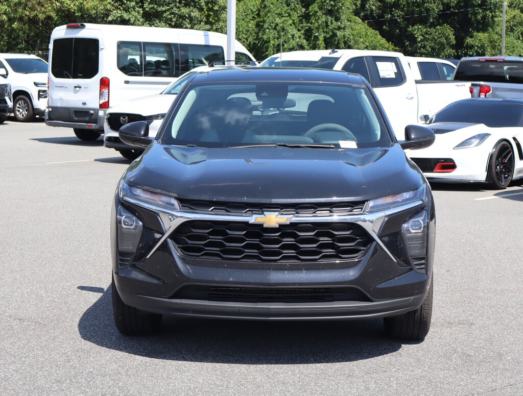 Used 2025 Chevrolet Trax LS SUV