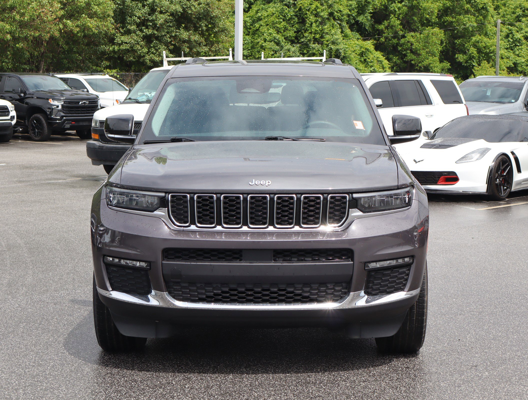 2023 Jeep Grand Cherokee L Limited photo 2
