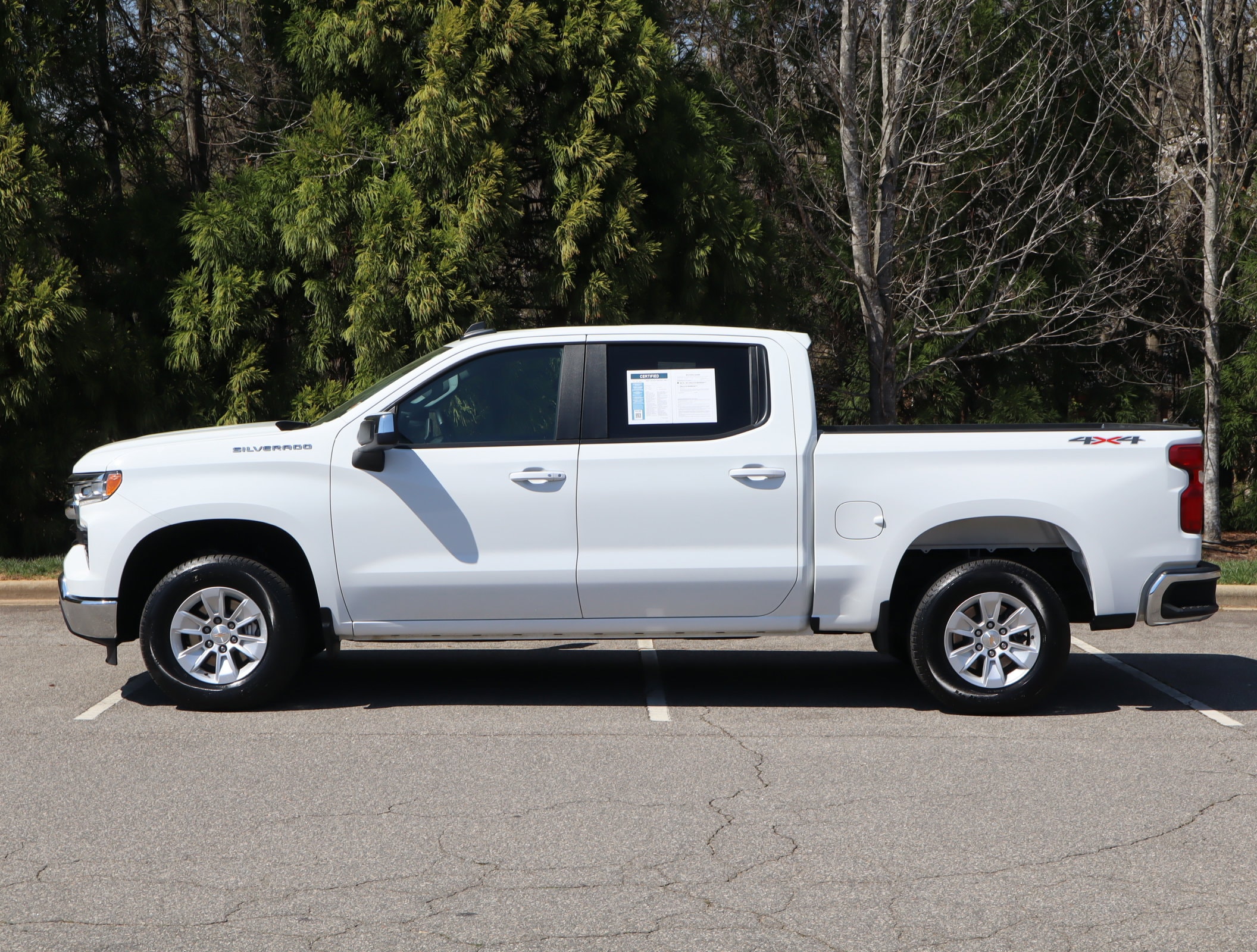 2025 Chevrolet Silverado 1500 LT photo 5
