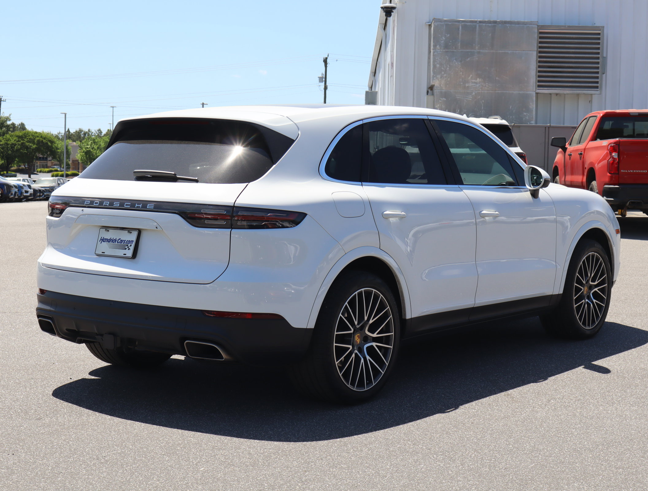 2021 Porsche Cayenne photo 3