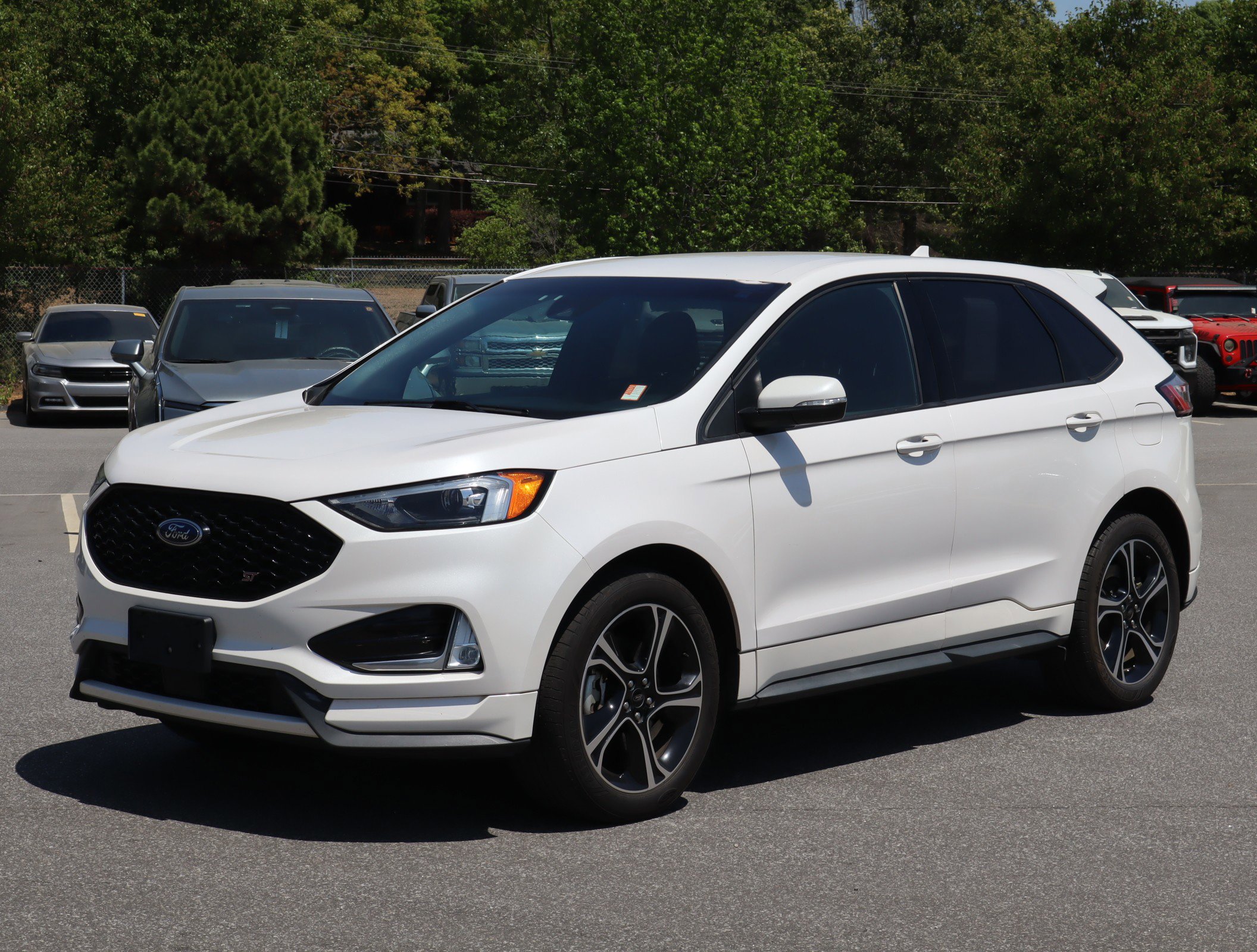 2019 Ford Edge ST photo 4