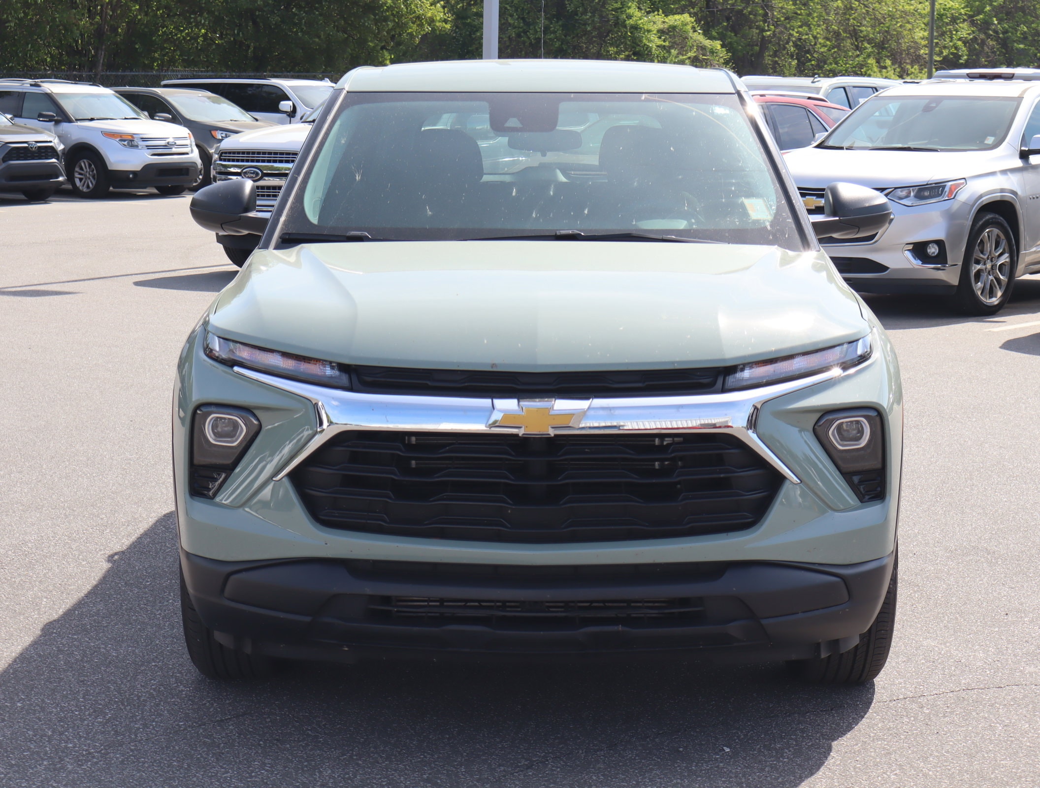 2026 Chevrolet Trailblazer LS photo 2