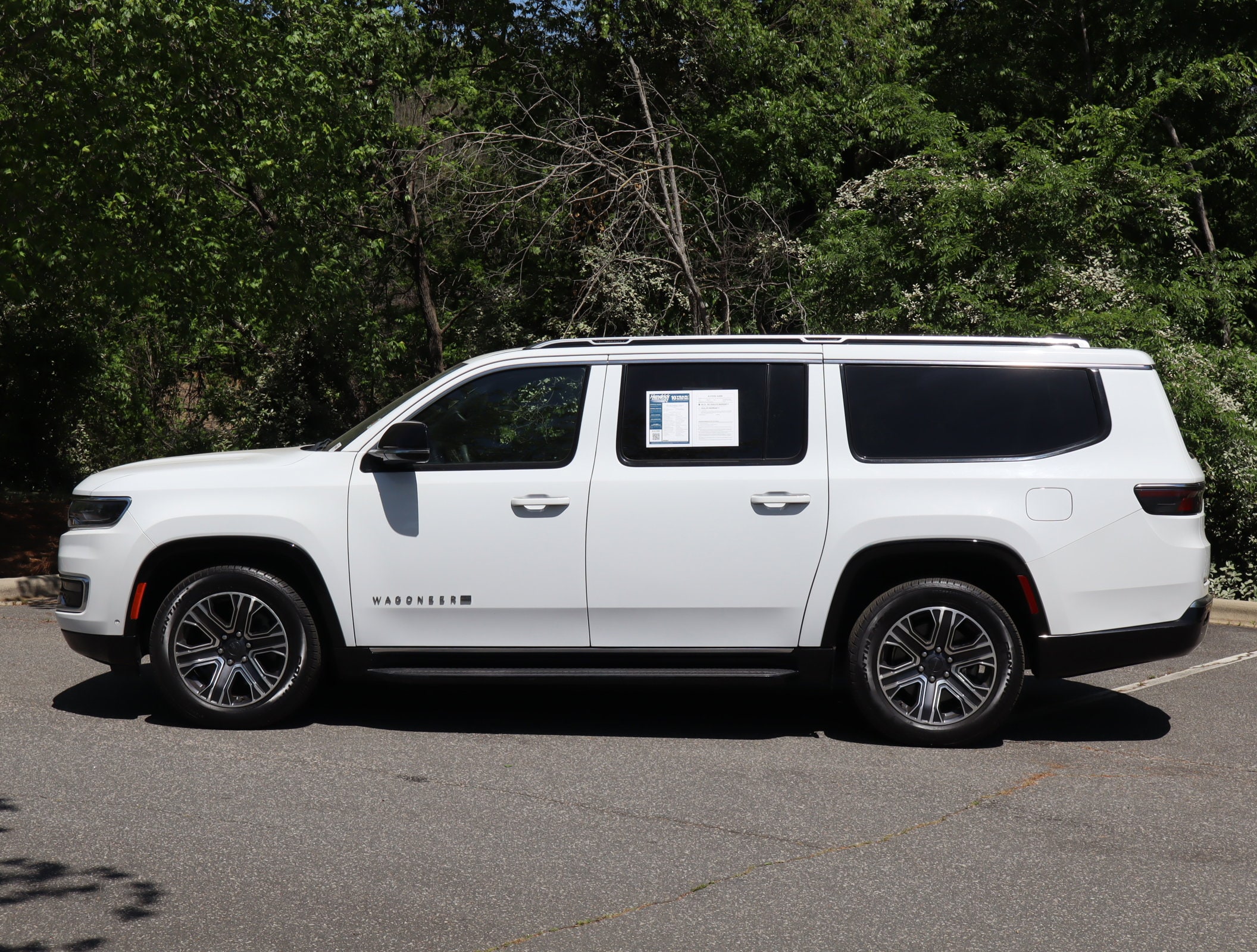 2024 Jeep Wagoneer L Series II photo 4