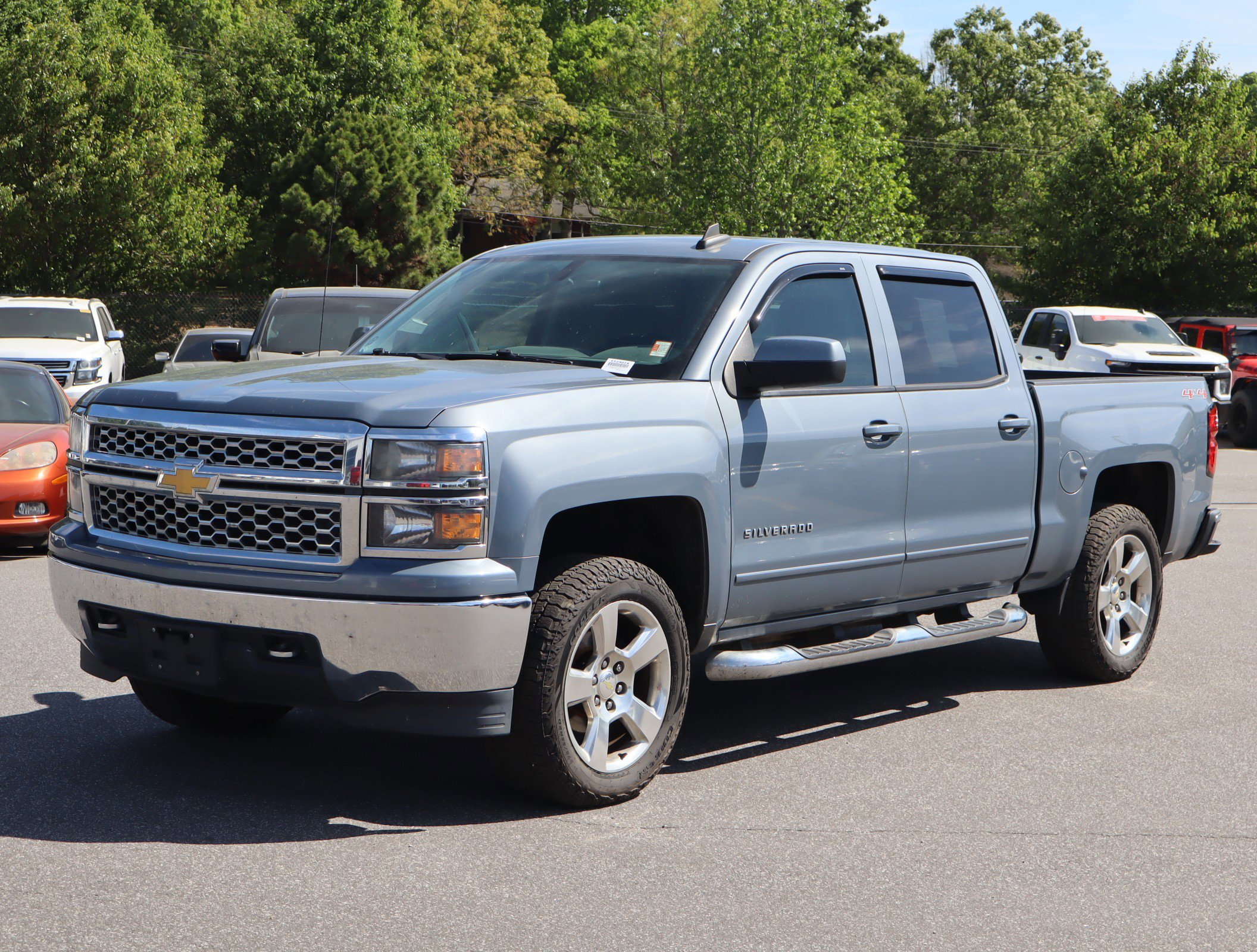 2015 Chevrolet Silverado 1500 LT photo 4