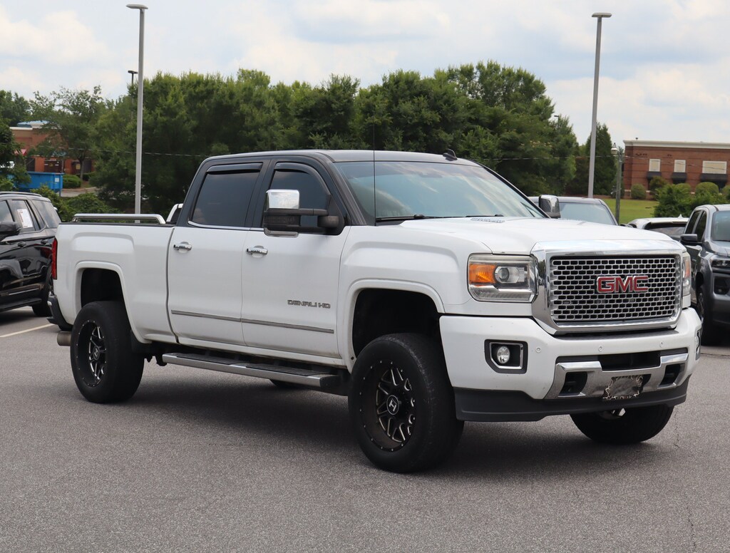 Used 2015 GMC Sierra 2500HD Denali Pickup