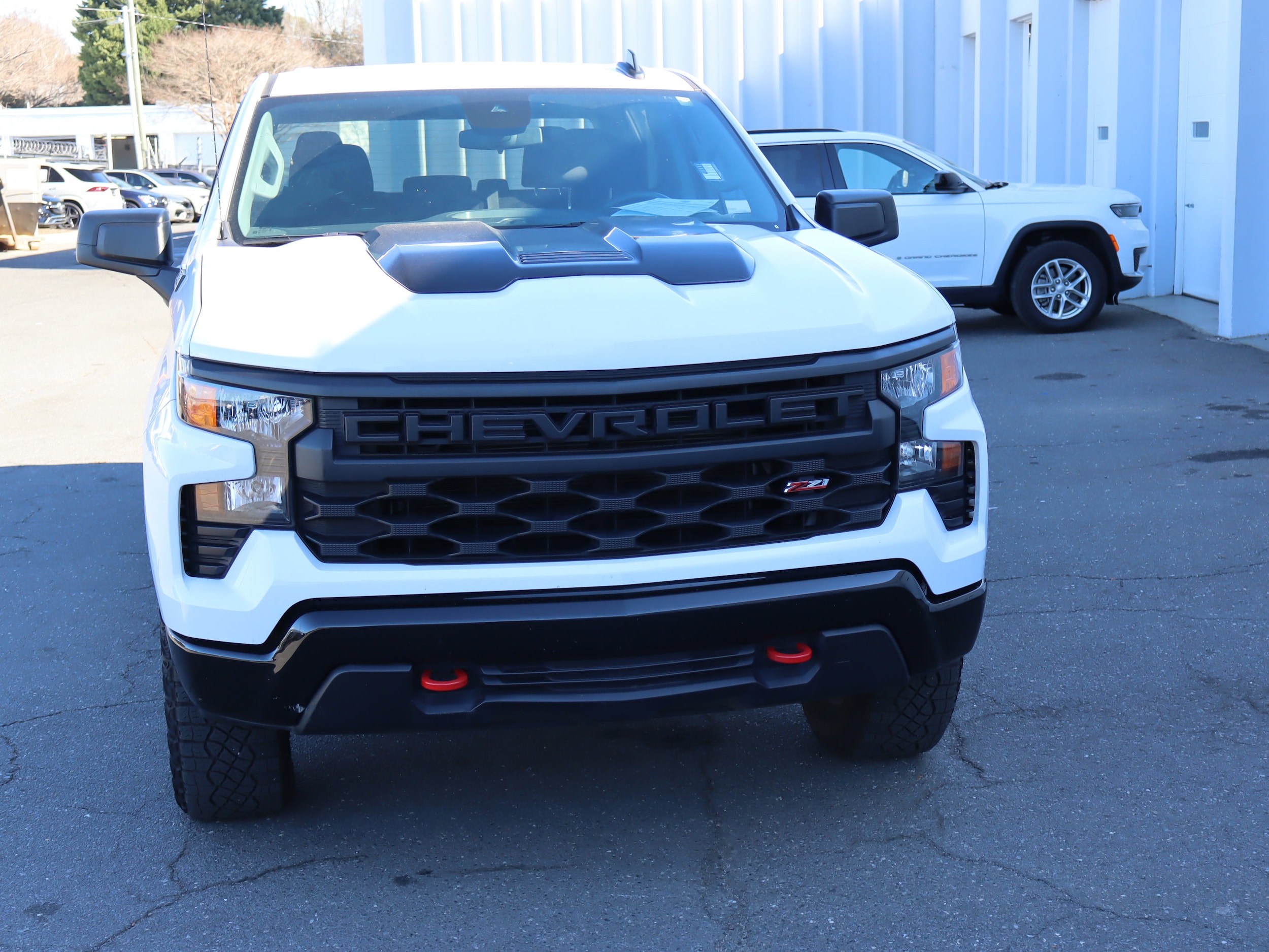 2024 Chevrolet Silverado 1500 Custom Trail Boss photo 2