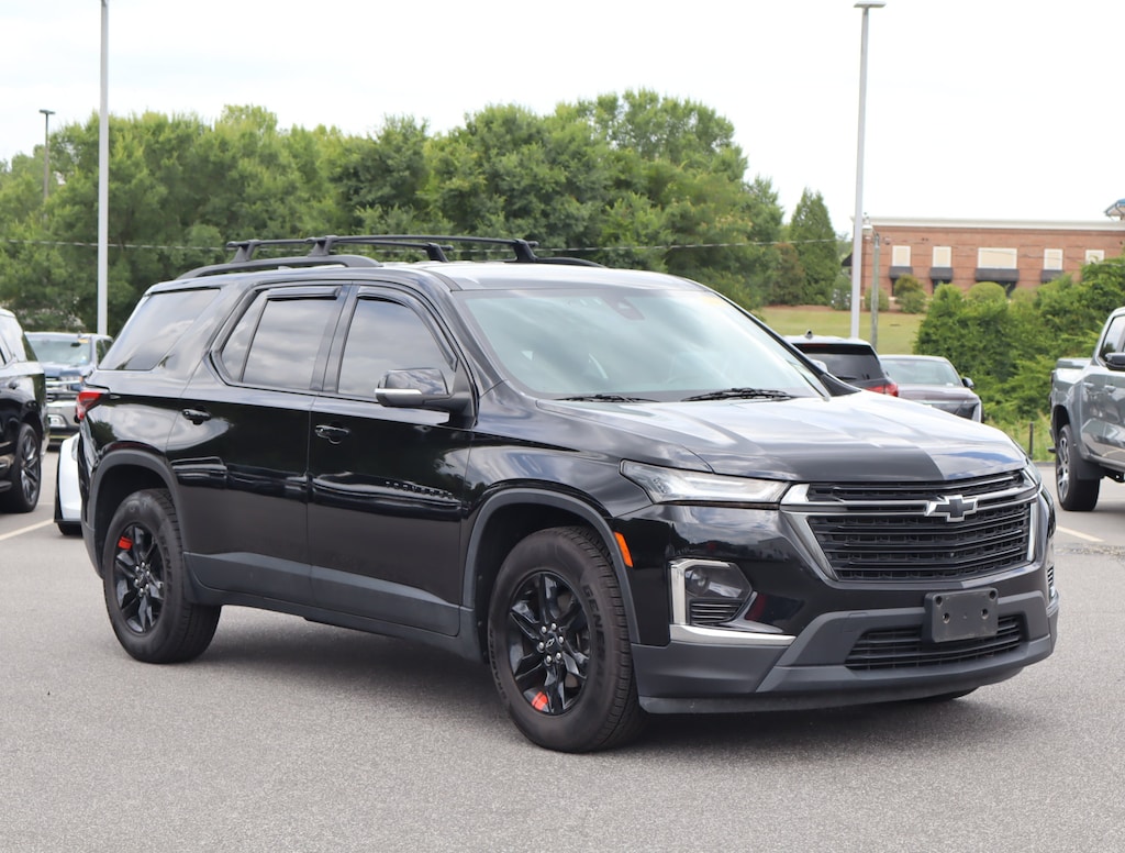 Used 2023 Chevrolet Traverse LT Cloth SUV