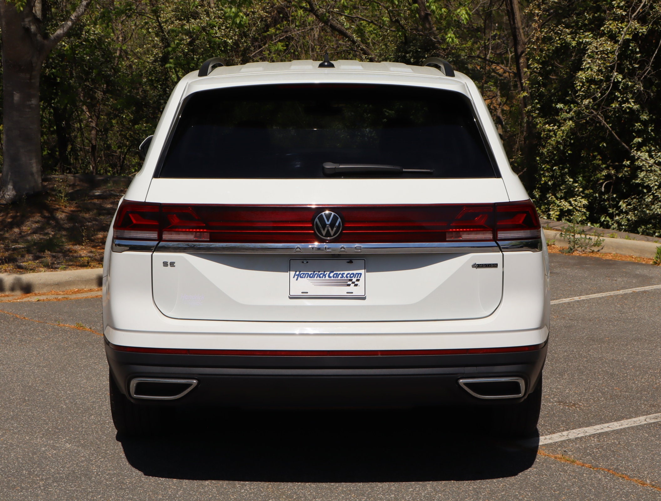 2024 Volkswagen Atlas 2.0T SE photo 3