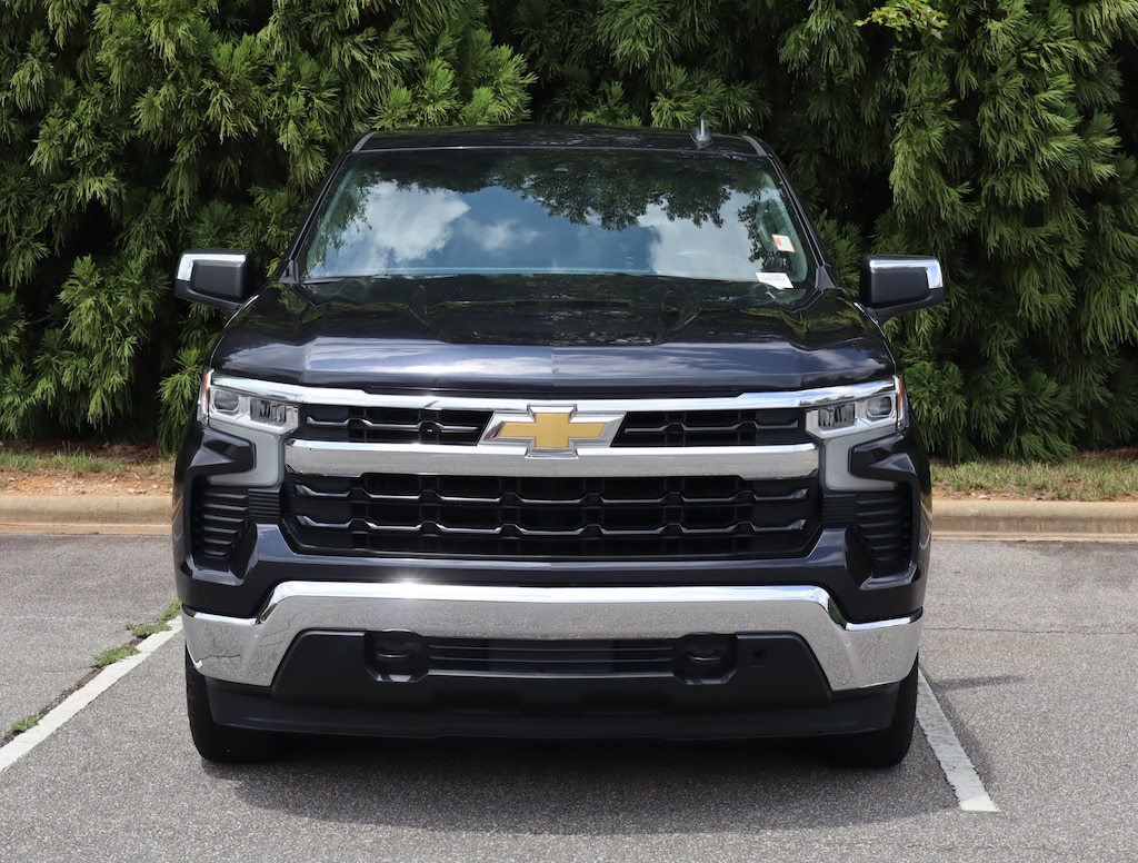 Used 2022 Chevrolet Silverado 1500 LT Pickup