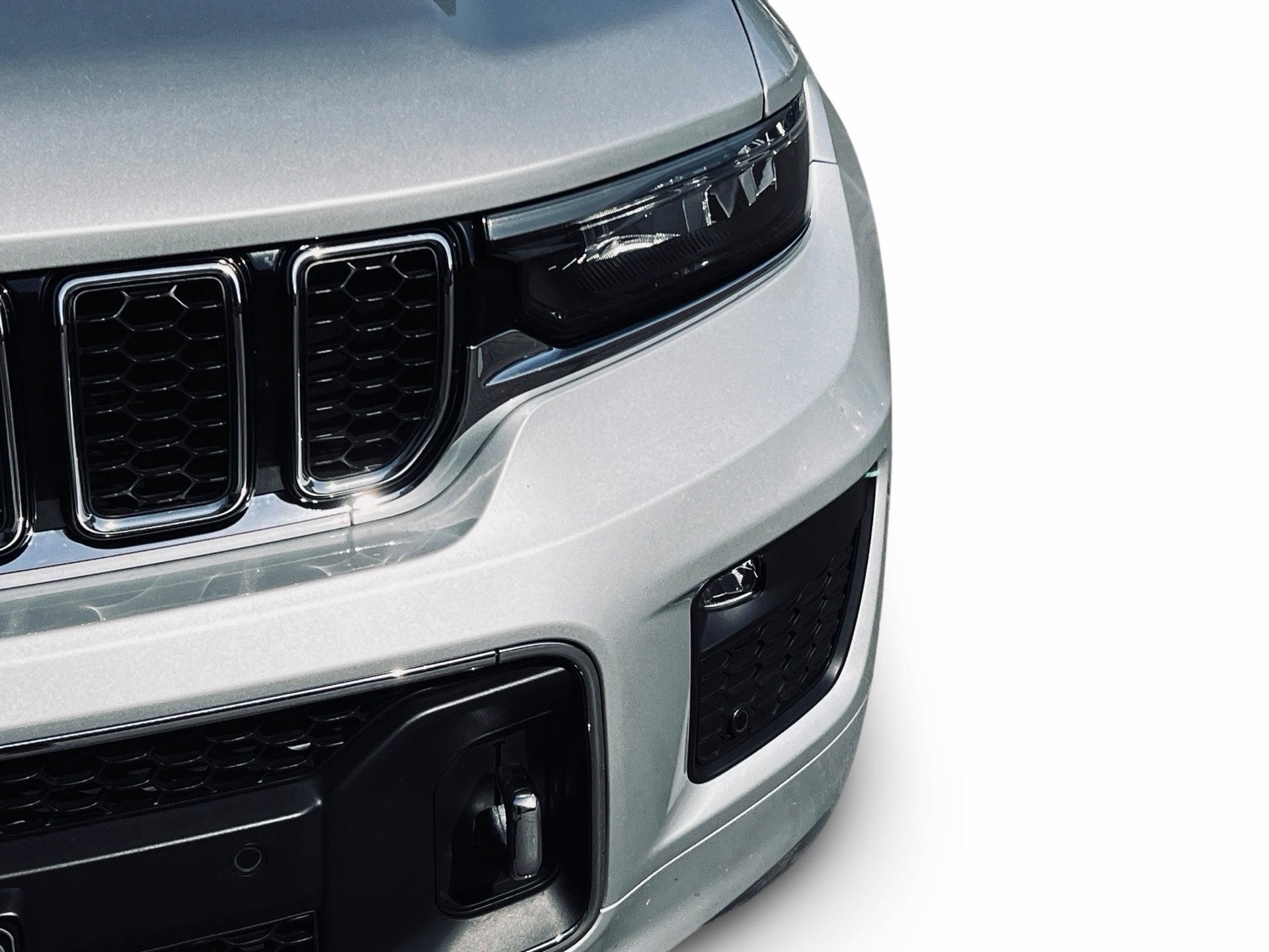 2023 Jeep Grand Cherokee L Overland photo 4