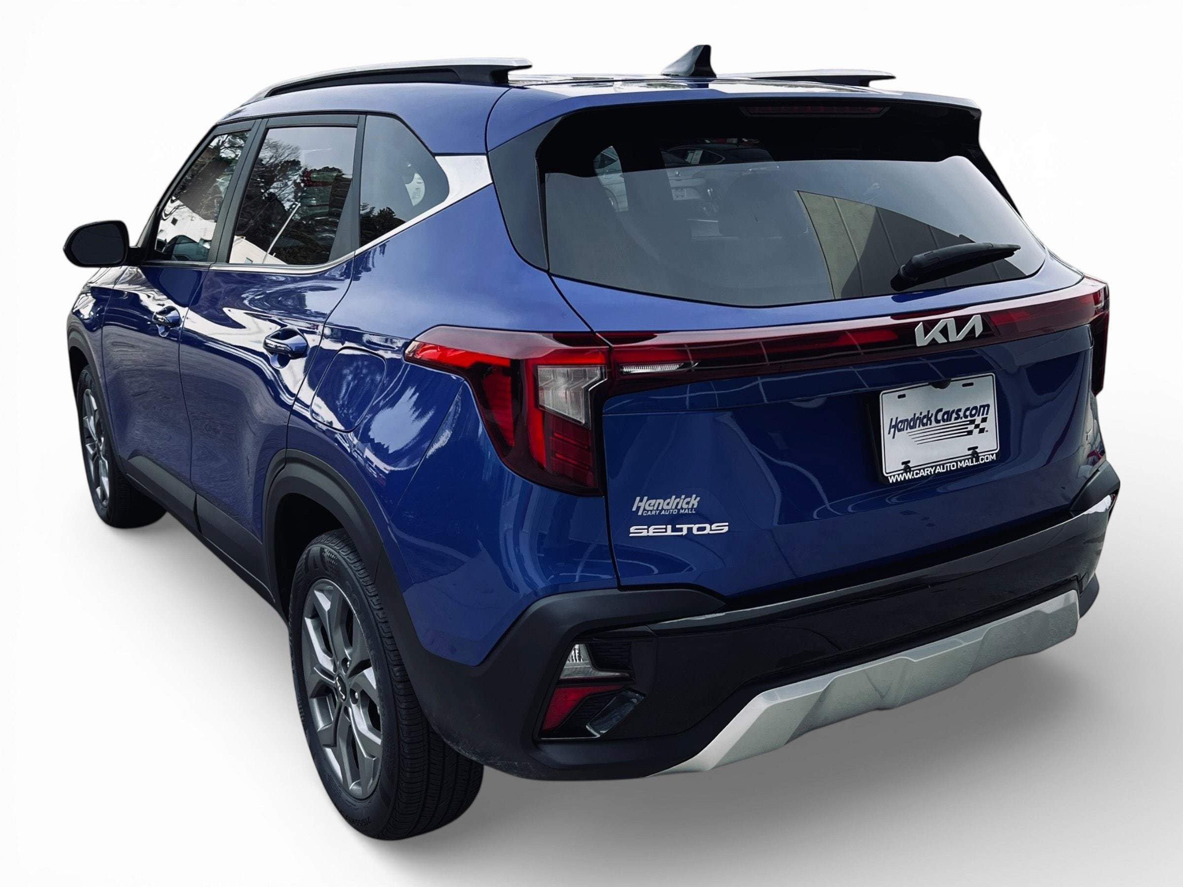 2024 Kia Seltos S photo 3